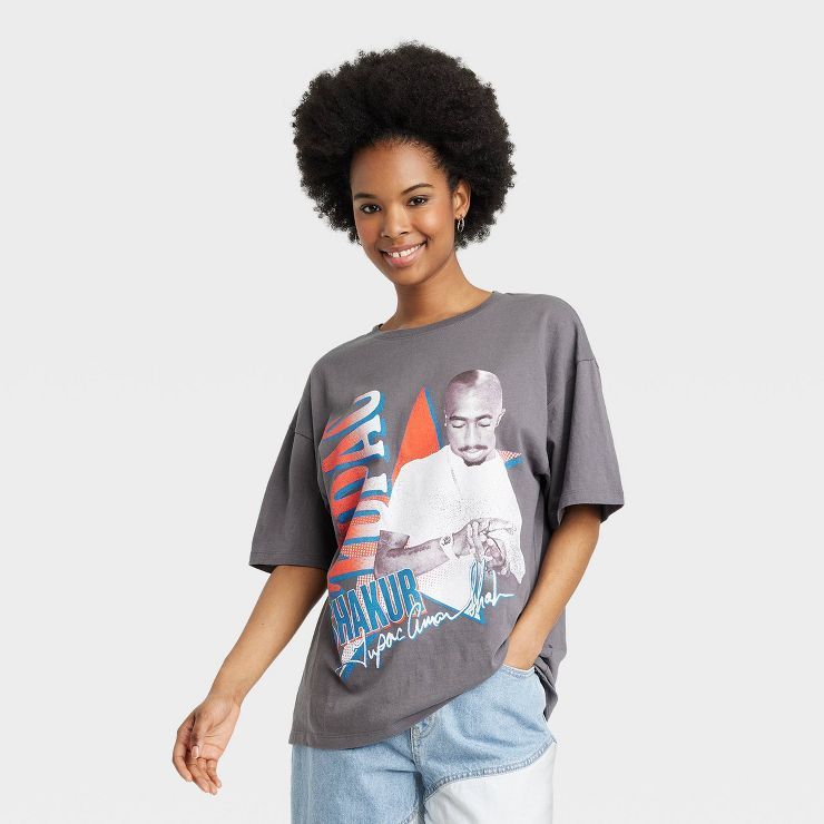 Women's Tupac Short Sleeve Oversized Graphic T-Shirt - Gray | Target