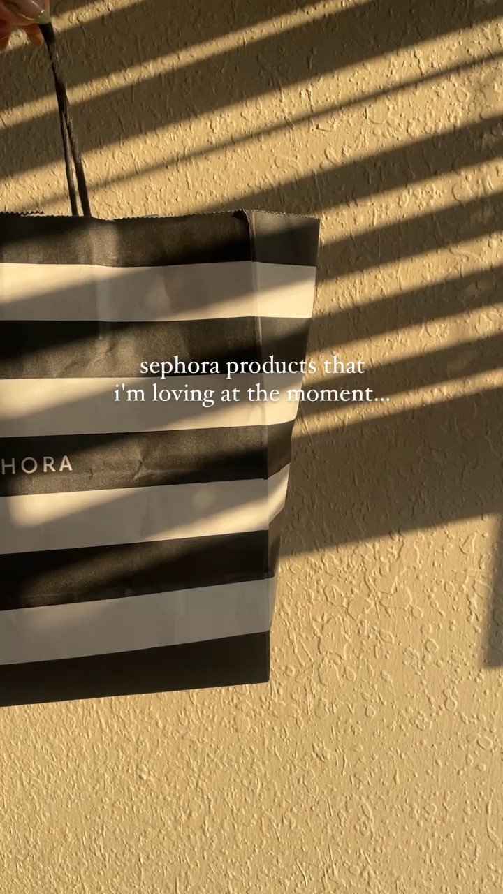 Sephora Hair Haul from a few weeks ago. 

My hair needed some TLC and I'm absolutely loving these new pick-ups from Sephora. 



#LTKbeauty #LTKunder100 #LTKunder50