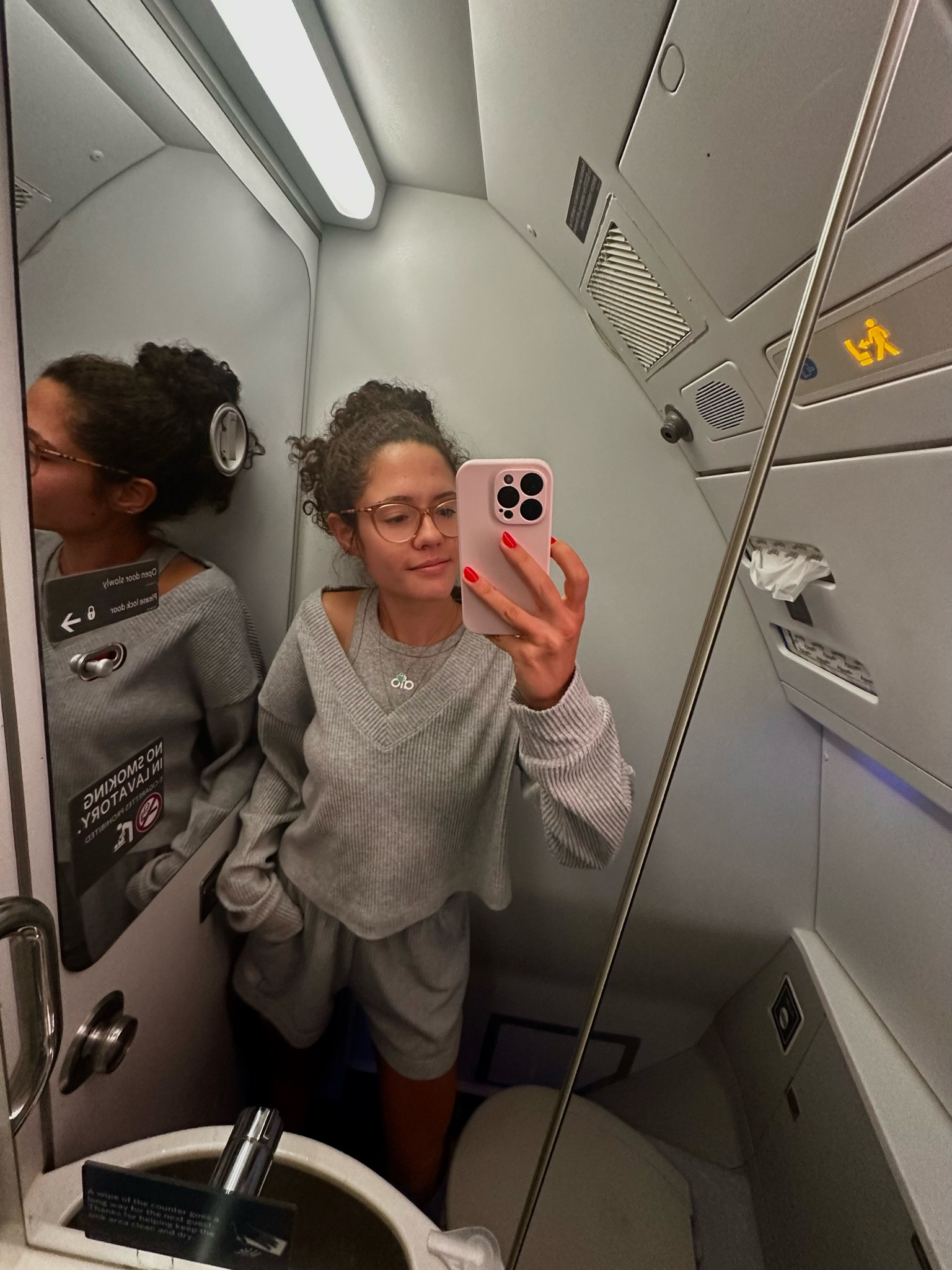 The coziest travel fit ✈️ Alo V neck pullover is an old style, and the aspire tank is an old gray color! 

#LTKTravel #LTKFallSale #LTKStyleTip