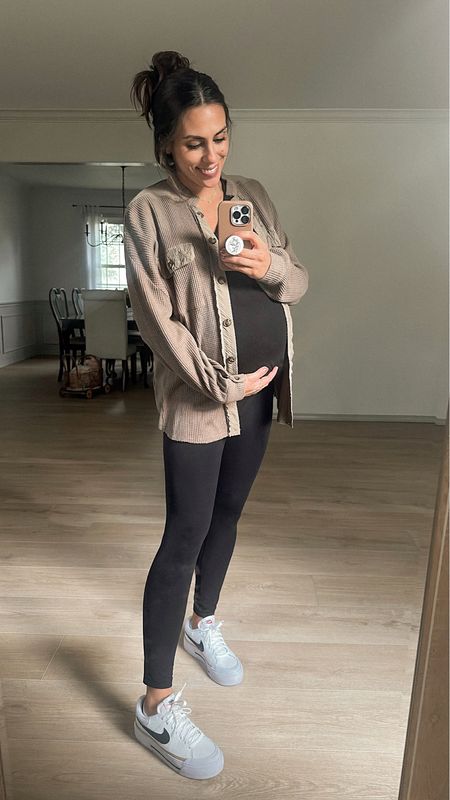 Casual neutral fall maternity outfit🤎 

#LTKSeasonal #LTKfamily #LTKbump