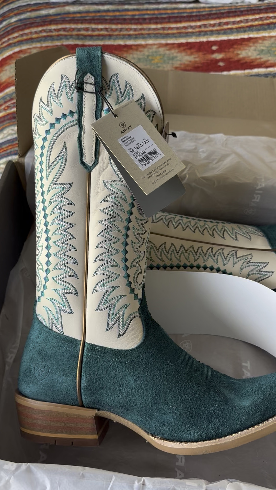 New boot goofin'

#LTKSaleAlert #LTKTravel #LTKBeauty