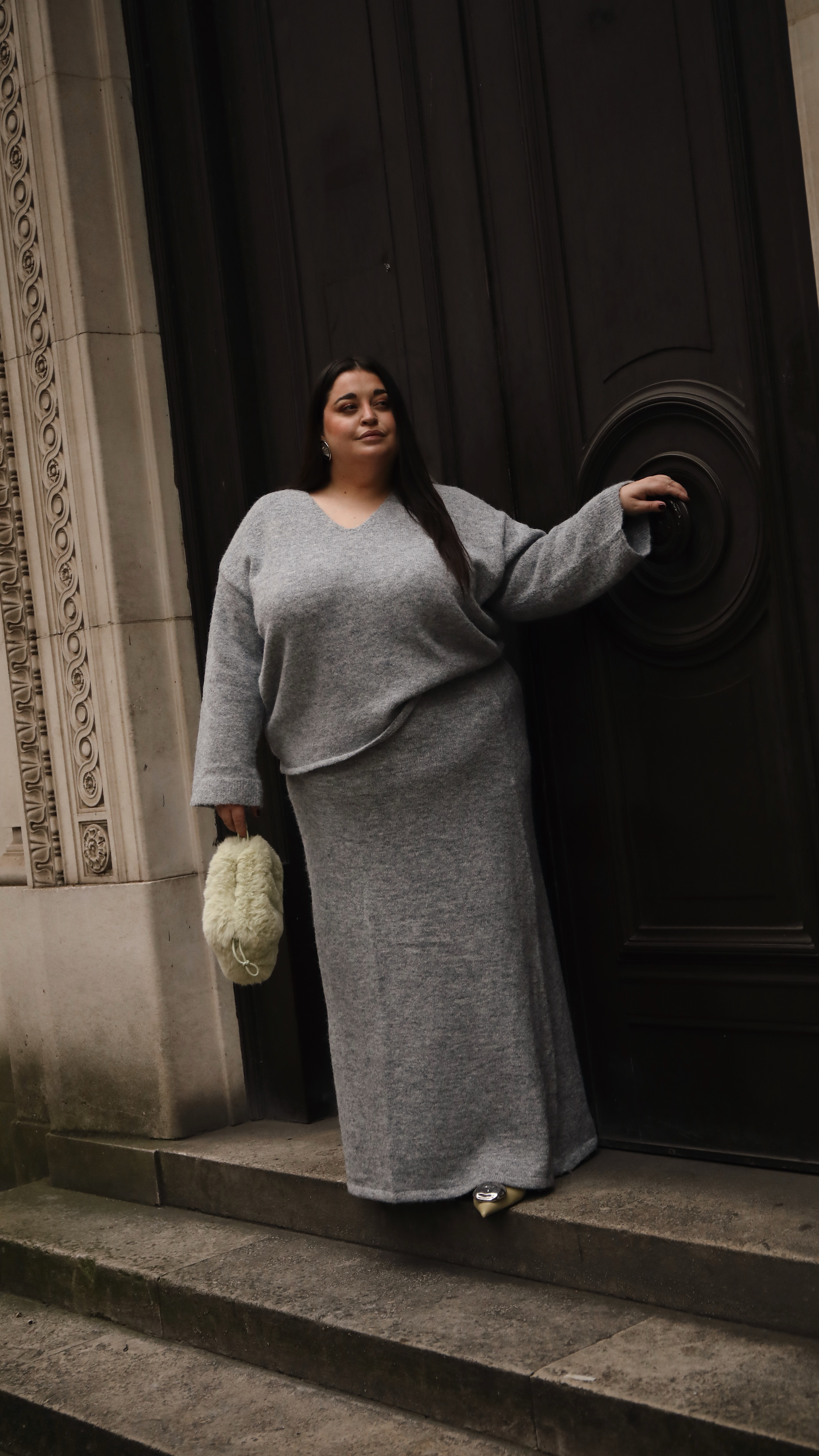 I am living in knitted skirt co-ords. They are the perfect transitional pieces! 

Grey knitwear plus size creator fashion week outfit inspiration spring outfits 

#LTKplussize #LTKcurves #LTKFashionMonth