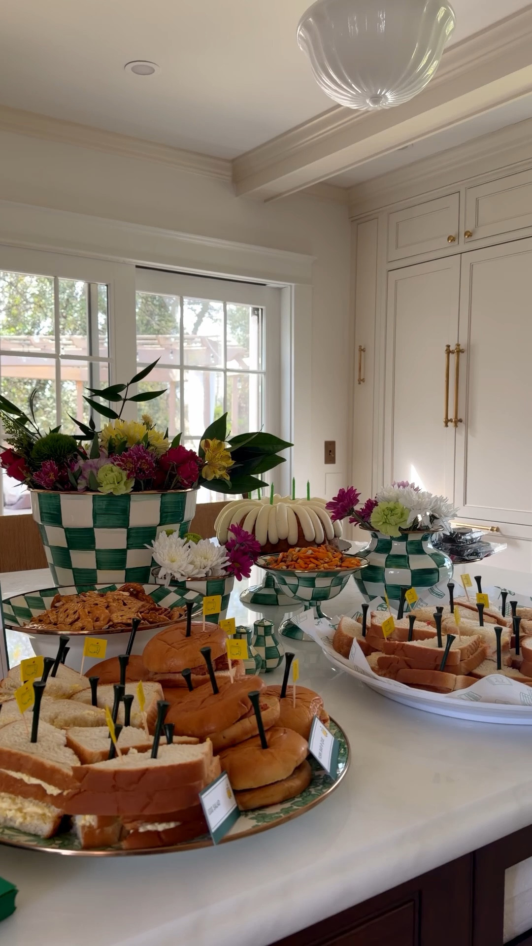 A tradition unlike any other 🤍 We love Masters Sunday as it brings so many to our household for an afternoon of good company, interesting eats, and a thriller of golf!

Save this for next year as we highly recommend the Taste of the Masters kits alongside some Emerald check! Shop everything you see here by commenting SHOP 