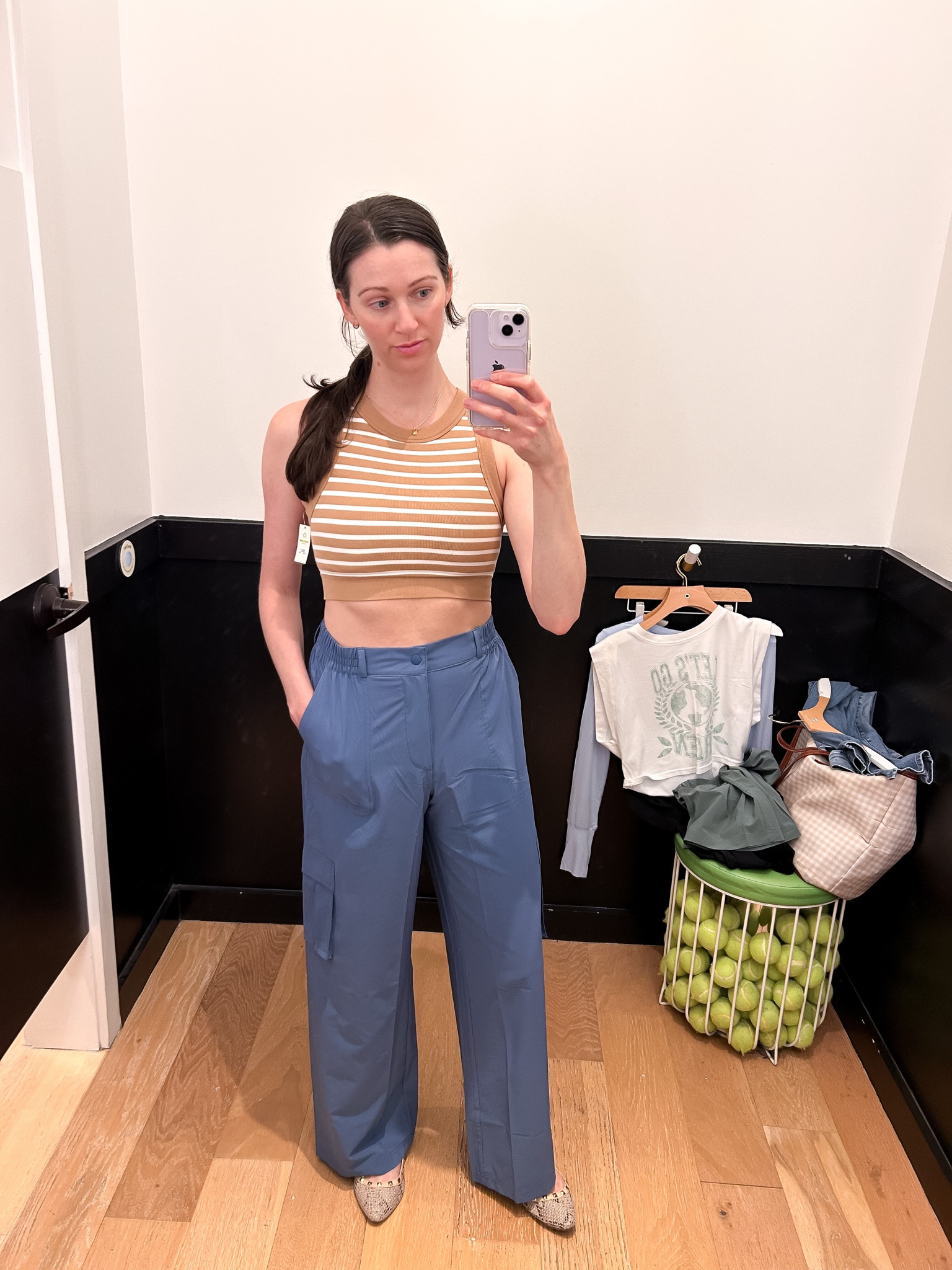 IN 👏🏼 L O V E with these nylon pants. I think the white tank sports bra would be perfect with these and the green pair I’ve linked both! I’m wearing a M here but also tried the S. Both fit me but the Medium is more comfy. M in the top. 
Fit style 

#LTKsalealert #LTKSale #LTKfitness