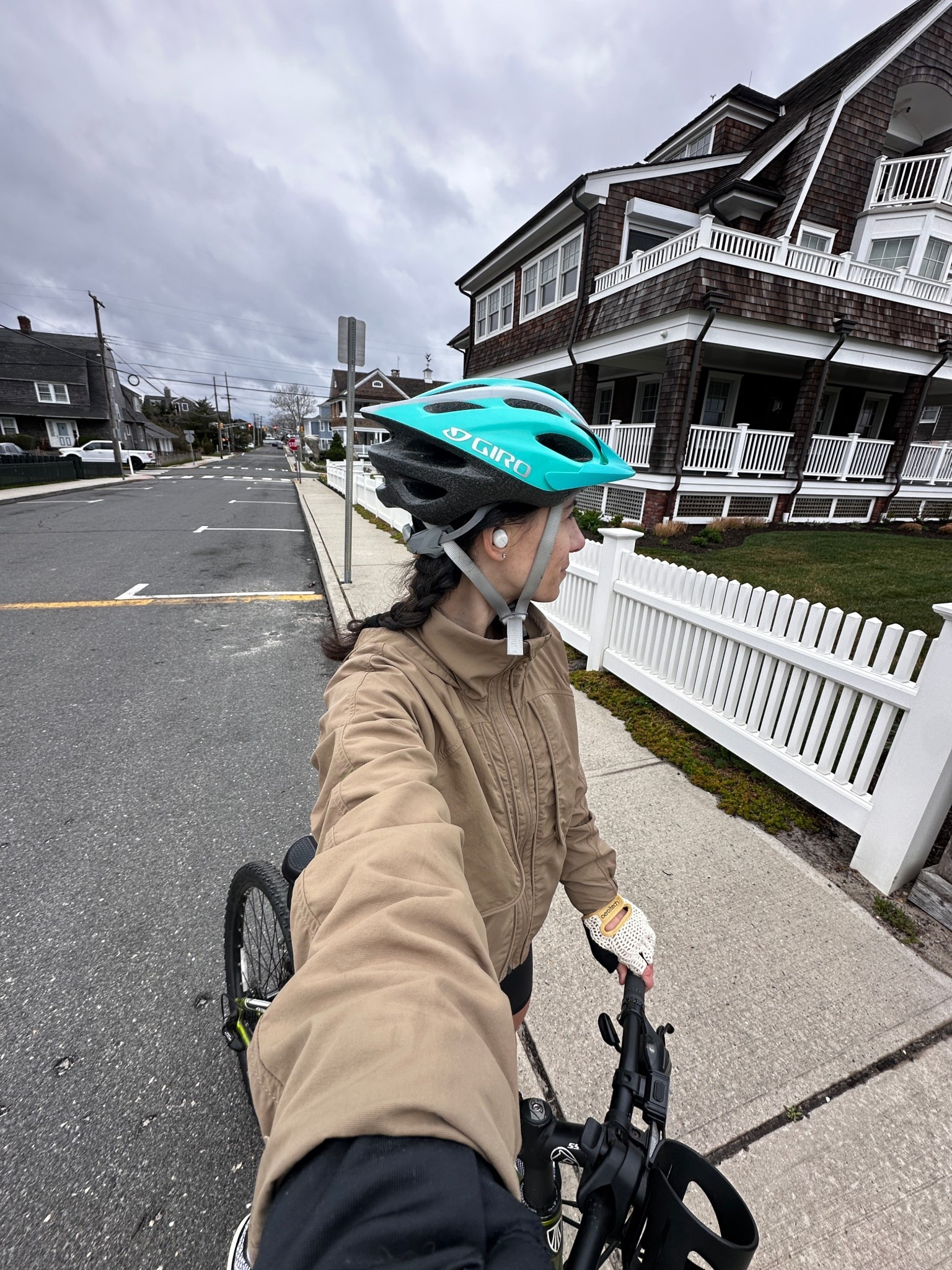 Rain and wind jacket perfect for outdoor runs, walks, or bike rides

Lululemon, Lululemon running, bike ride outfit, biking outfit, cycling outfitt

#LTKootd #LTKfitnessgoals #LTKActive