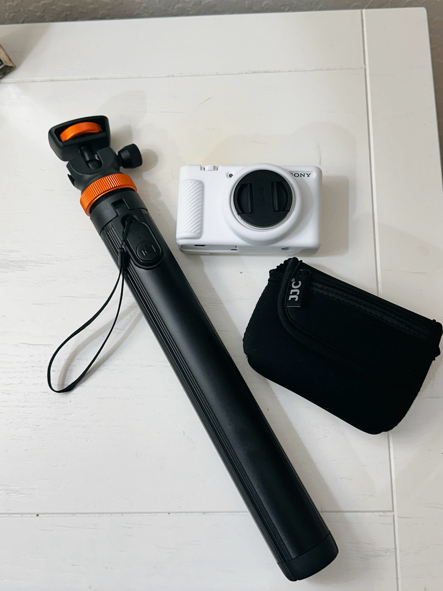 Vlogging and pictures. Perfect for content creators and travel enthusiasts 

#LTKTravel #LTKOver40 #LTKFamily