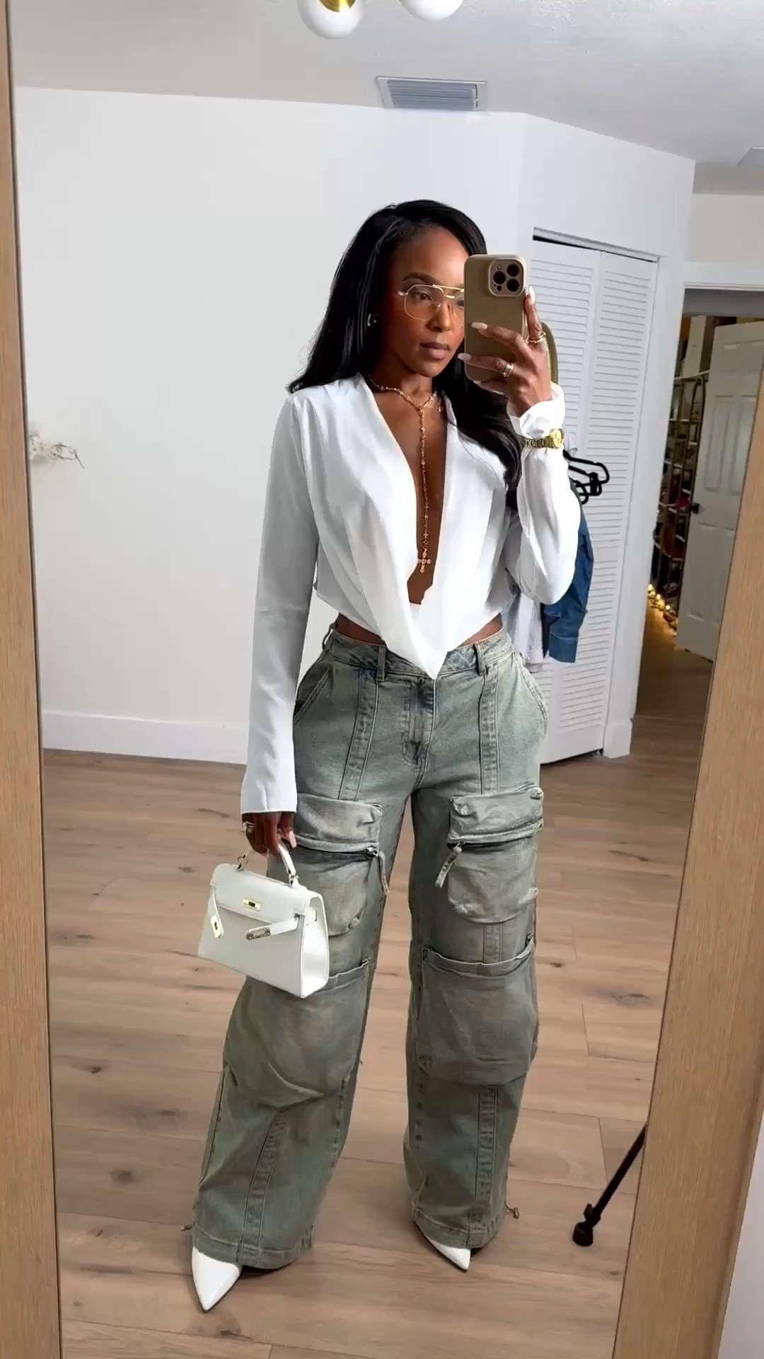 Scroll to shop! ✨ Everything from this look is linked below. 👇🏽    

Wearing: Size Small | 5’4” | 140 lbs | Denim 2 Long

📲   Download the FREE LTK app & follow me (@kirasfashionfinds) to shop all my daily finds.  #LTKootd #LTKPetite #LTKU