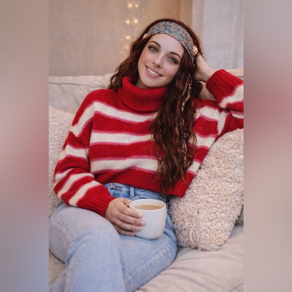 Altar’d State Red & Cream Striped Cropped Turtleneck Sweater | NWT | XL | Poshmark