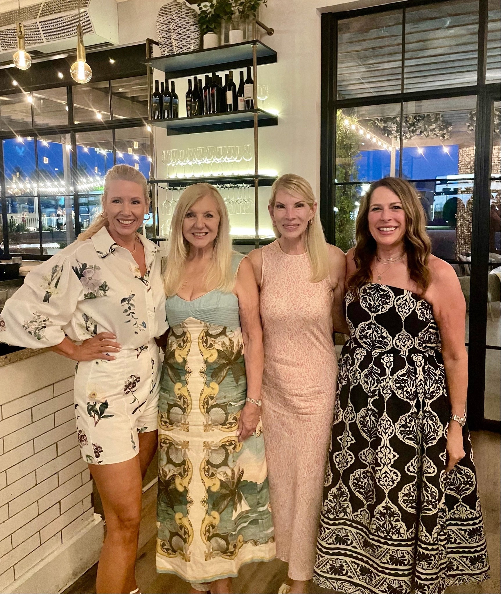 Dinner with the ladies! 🍽️

#LTKgrwm #LTKootd #LTKOver40
