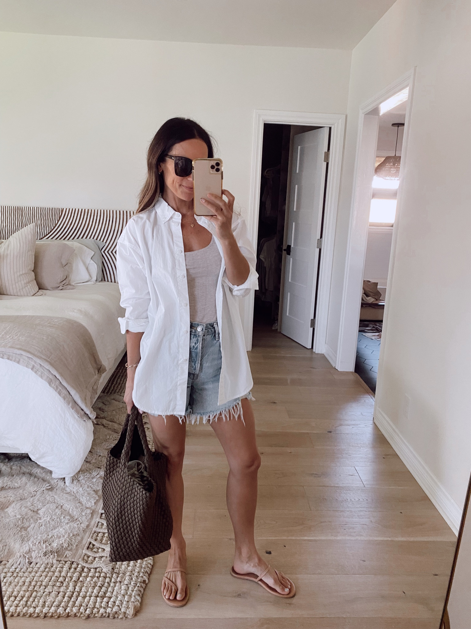 Love this crisp, oversized; white button down for fall- a good exchange from the linen style for summer 

#LTKSeasonal #LTKstyletip