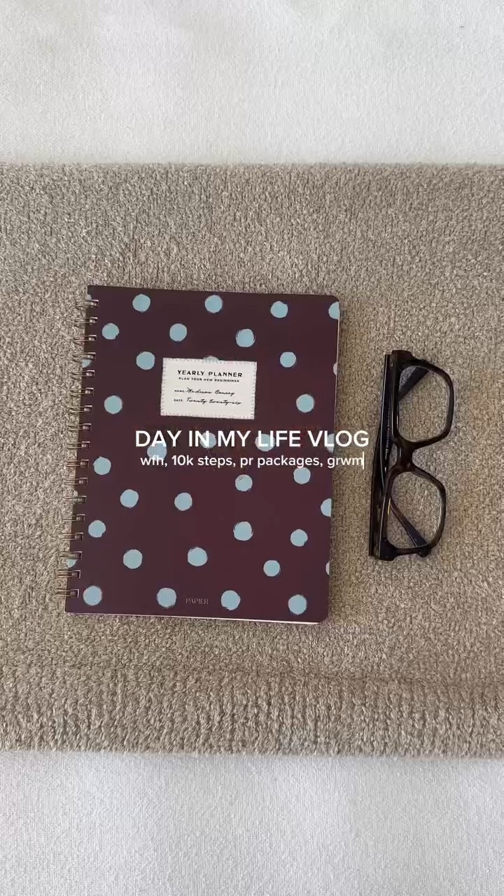 spend the day with me !! ❣️❣️ also this video reminds me of some of my older vlogs! 🤭 

#dayinmylife #timestamps #timestampsvlog #diml #dailyvlog

#LTKdayinmylife #LTKmorningroutine #LTKHome