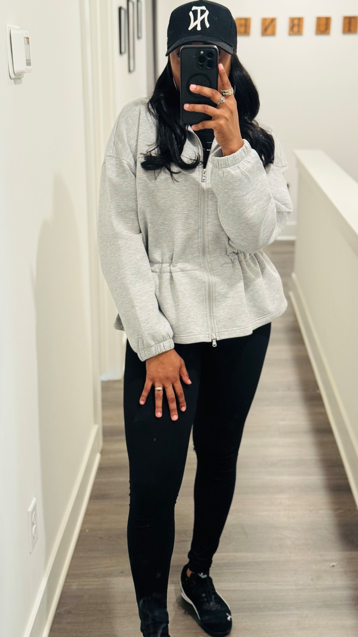 Old Navy Bounce Fleece Full-Zip Conched Sweatshirt

#LTKootd #LTKMidsize #LTKmomlife