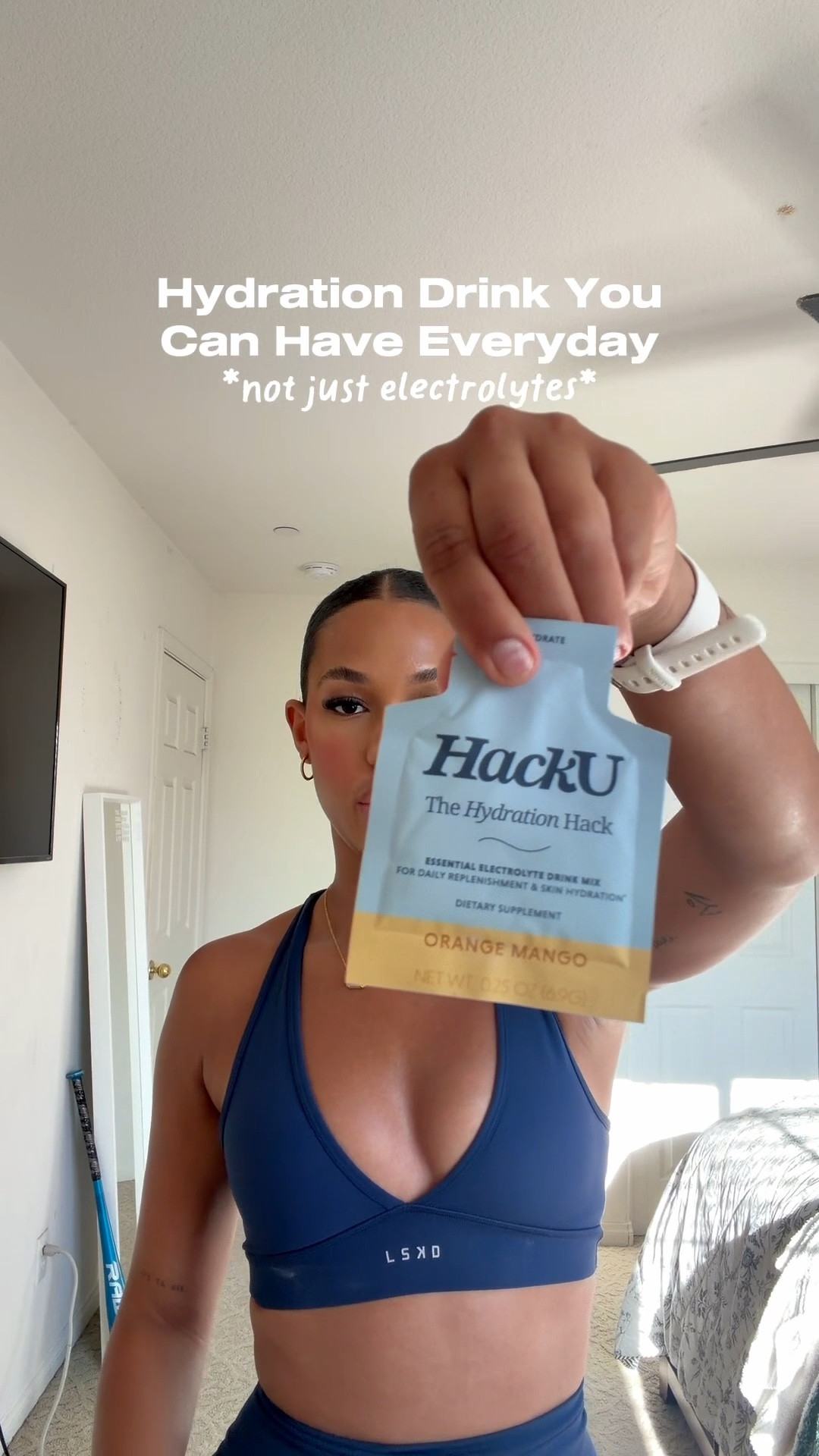 I love HackU for daily hydration!!

#LTKselfcare #LTKActive #LTKfitnessgoals