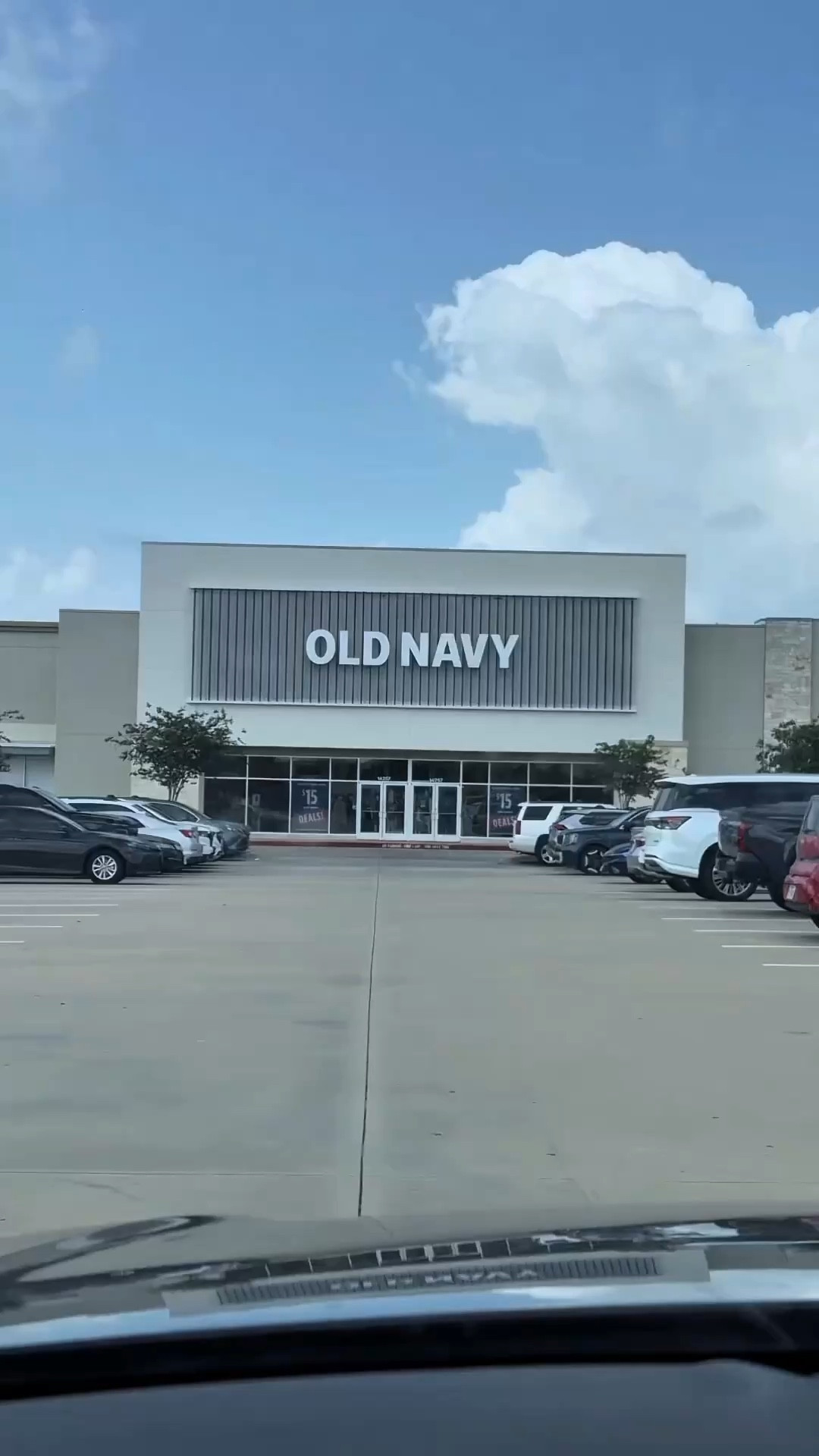 Quick old navy run and bought some pieces. Which do you think I got? 

#LTKSaleAlert #LTKPlusSize #LTKootd