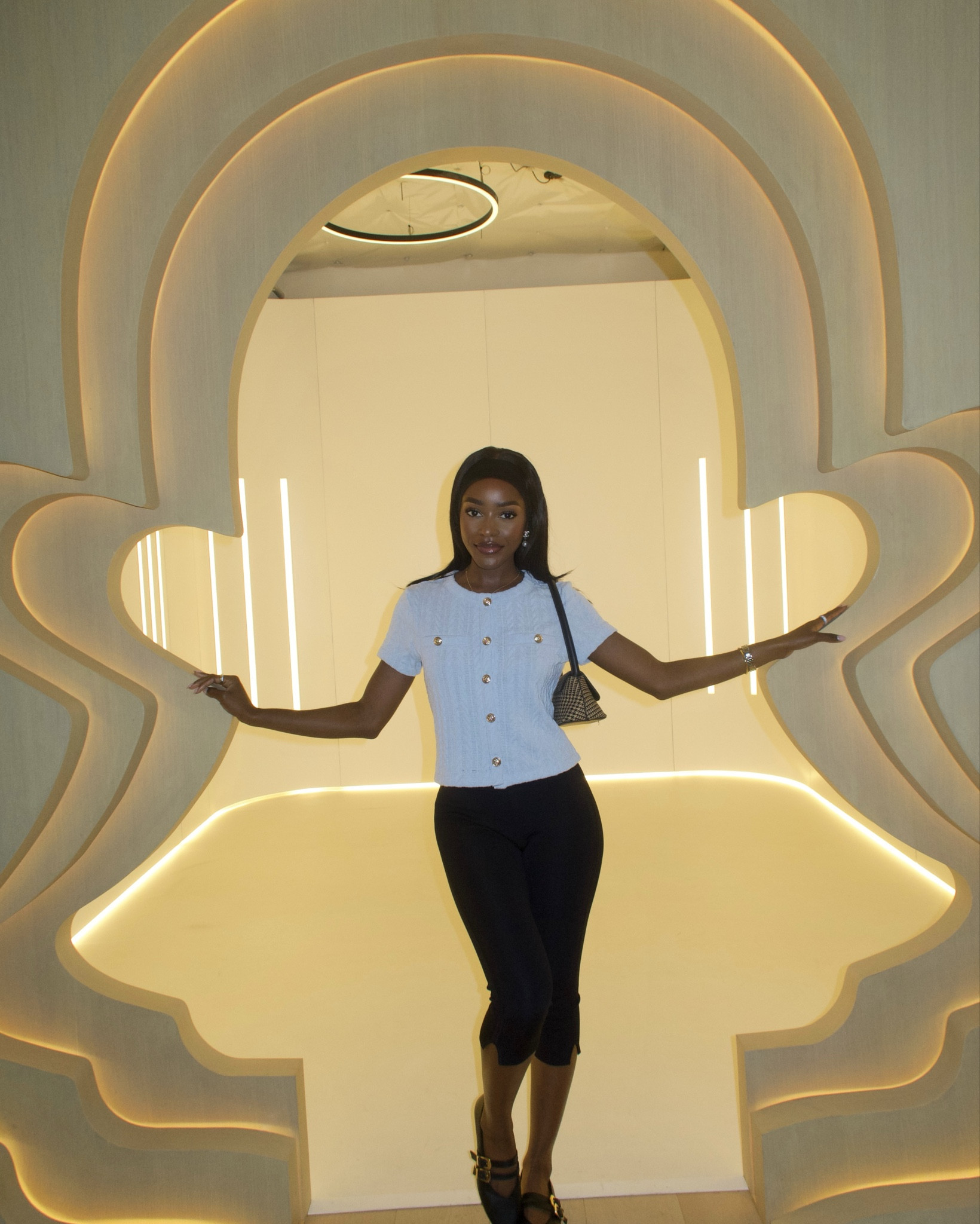 Love a gorg cardigan moment! #outfitinspo #classyoutfits 