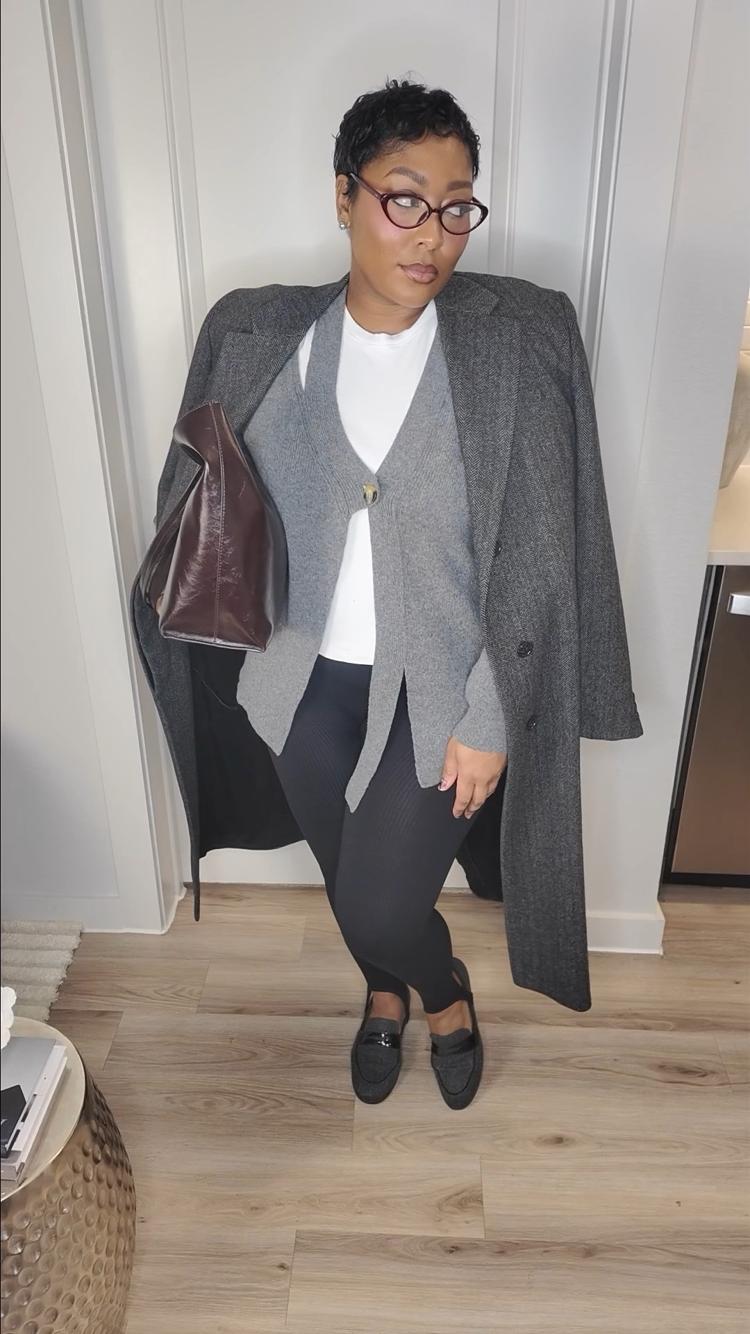 Loving this casual chic outfit! 

#LTKdayinmylife #LTKootd #LTKMidsize