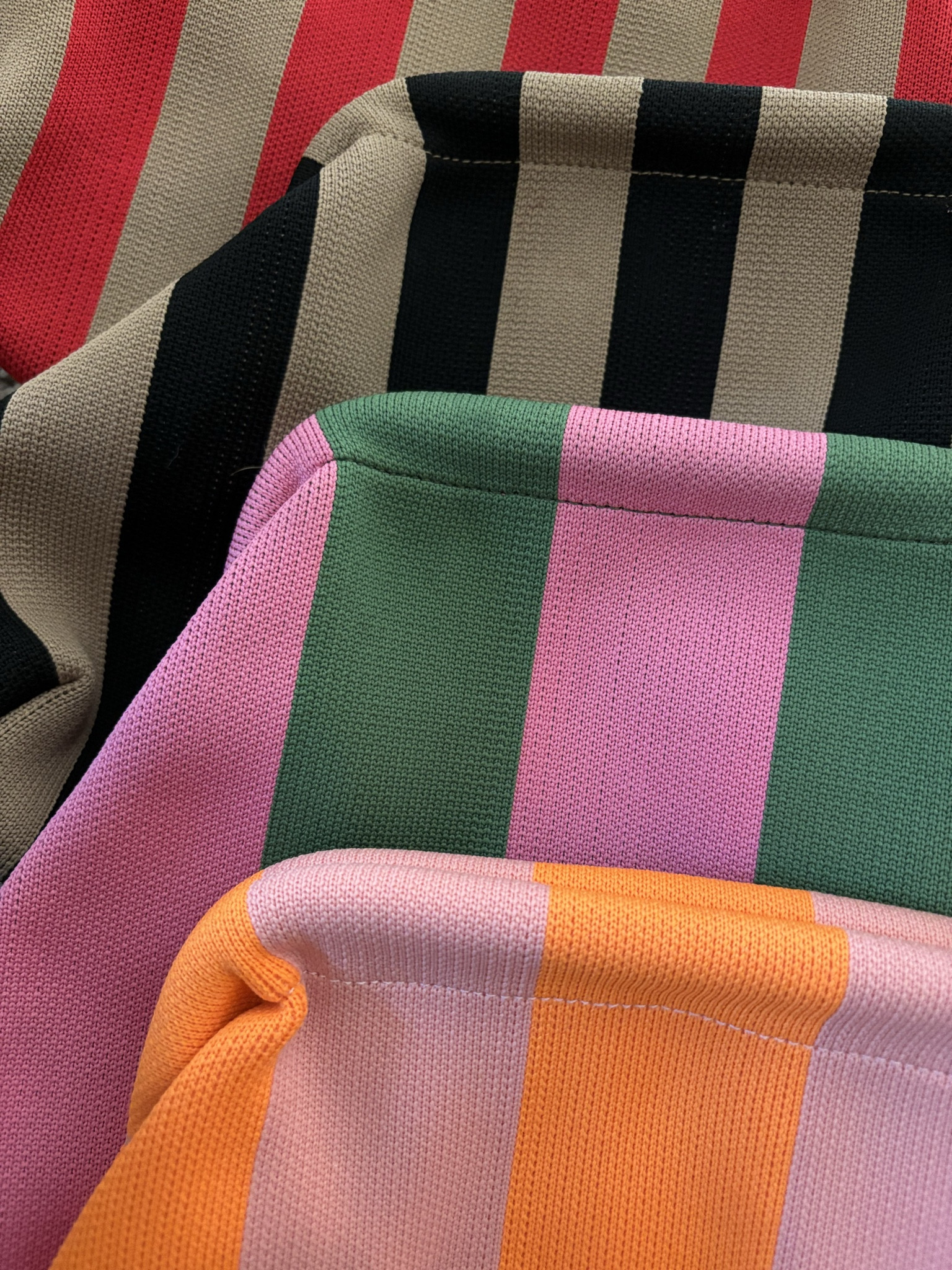 I don’t usually shop on Amazon, but occasionally, I find something that I will genuinely use all of the time in which case I buy it in every color. Case in point this fabulous fabric clutch obviously I’m obsessed with the stripes, but the qualities is really great they’ve held up really well. I’ve had them for about a year and they’re so fun to style.

#LTKItBag #LTKFindsUnder50 #LTKFallSale