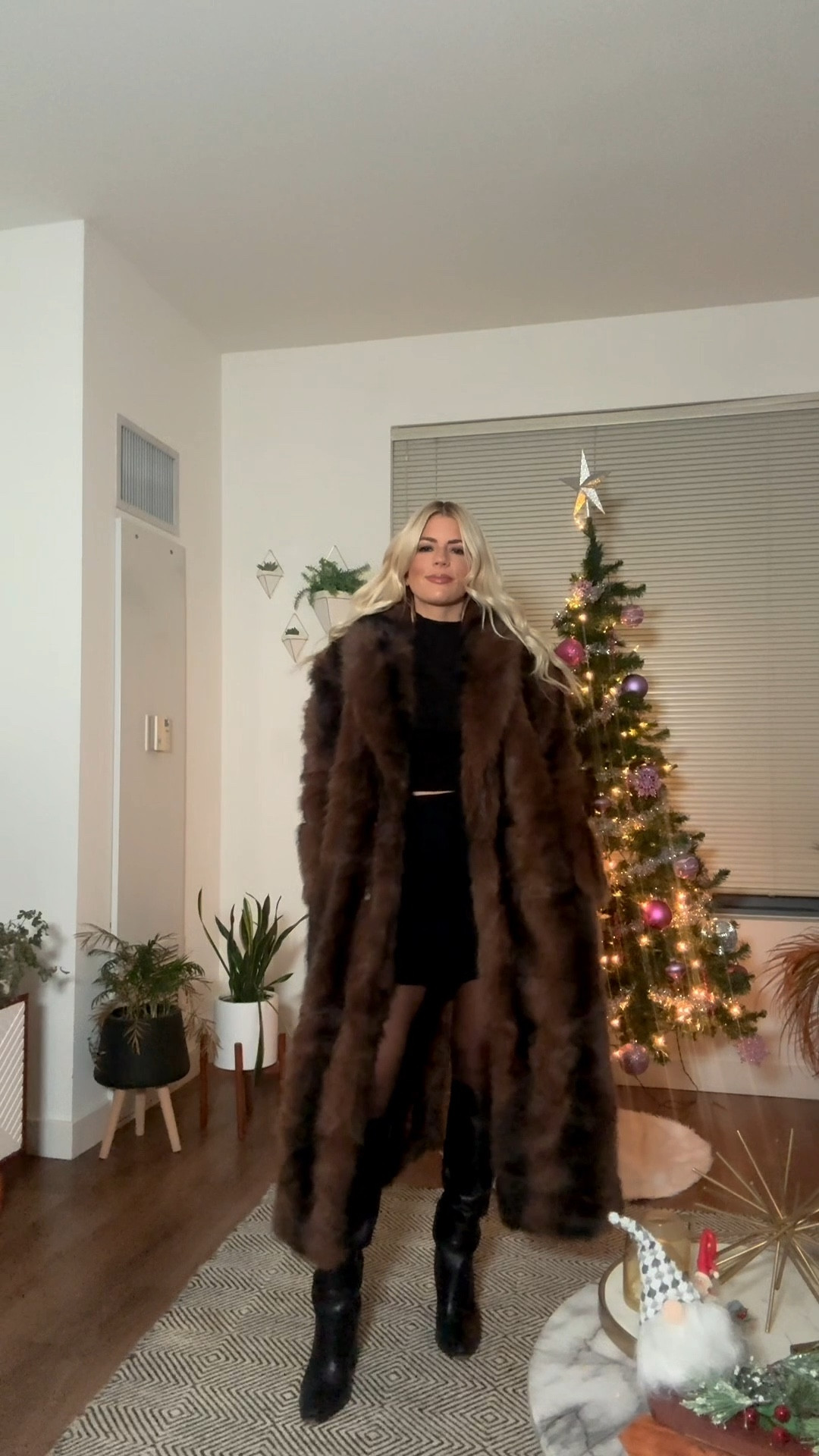 Saturday night out when it’s freezing. Faux fur cuffs and coat  