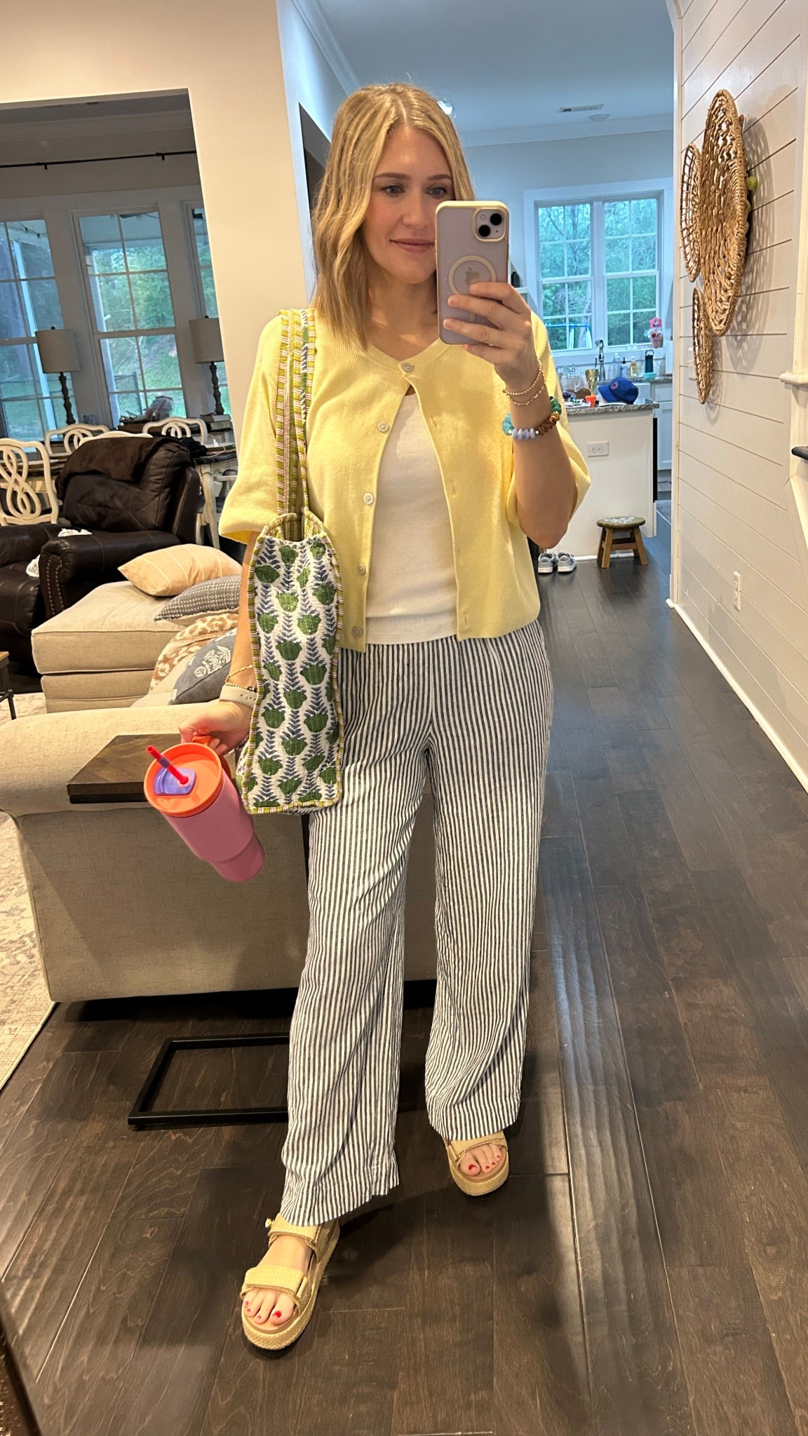 Friday work ootd☀️

#springcardigan #linenpants #momoutfit #amazon #target