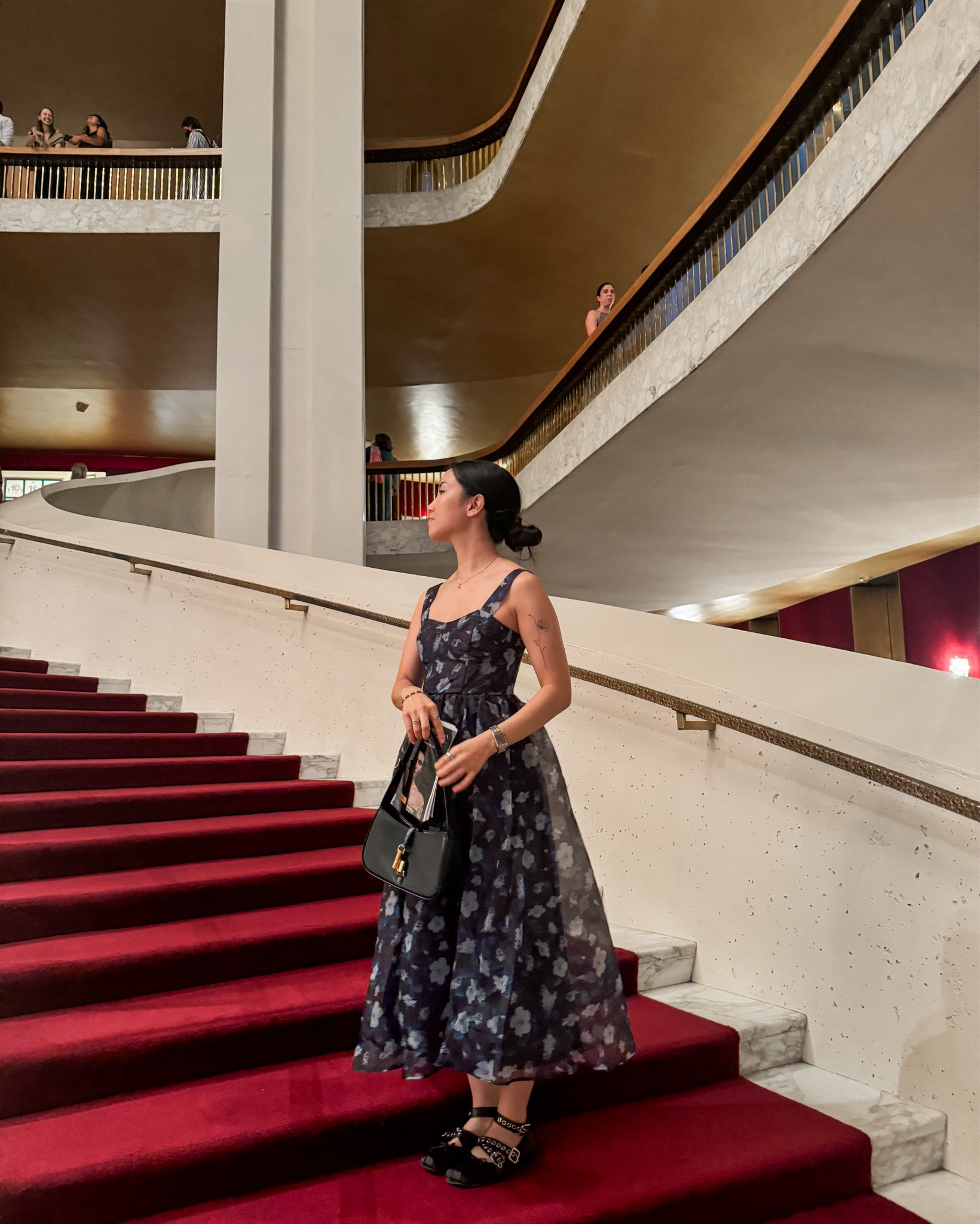 Met Opera Ballet Outfit #formalwear #mididress #lookbook #nyc #outfitidea

#LTKWedding #LTKParties #LTKShoeCrush