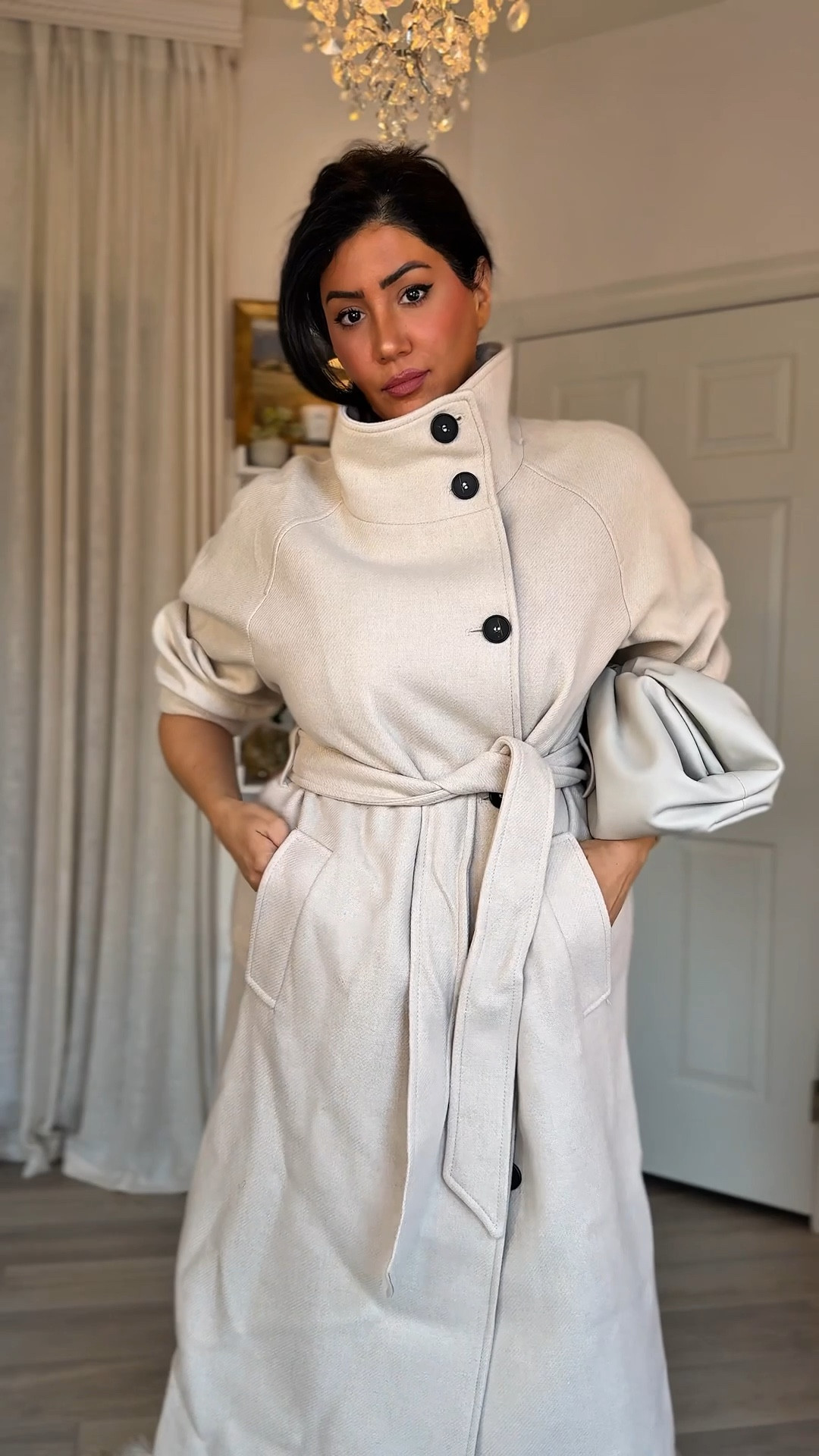 Zara winter wool coat with a structured high neckline — timeless, polished, and easy to style buttoned or open.

#Zara #ZaraWinter #ZaraWinterCoat #ZaraSale #ZaraHaul


#LTKSpringSale #LTKootd #LTKgrwm