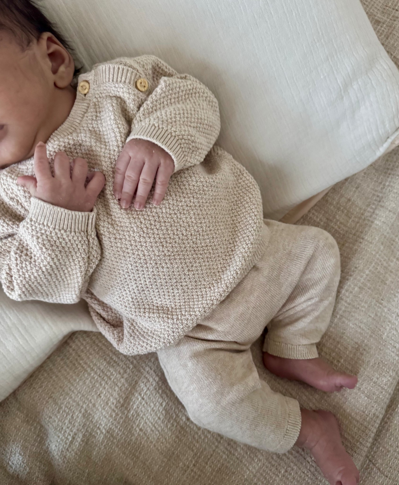 Cozy newborn baby boy outfit 🐻🤎 #newbornbaby #babyboy #newbornoutfit 

hm outfit
hm sale
hm baby outfit
affordable outfit 
newborn baby outfit
newborn beige outfit
newborn baby boy

#LTKSaleAlert #LTKFindsUnder50 #LTKBaby