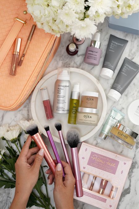 Cute Mother’s Day gift ideas for the beauty lover from @ultabeauty! They have tons of gift ideas whether you’re looking to stock her up on her favorites or sets to try something new. Obsessed with this cute train case for travel (color is perfect for spring).

If you want to give a gift in person you can use their buy online and pick up in store for easy shopping and to make sure your store has all the things you’re looking for.

Linked everything in my @shop.ltk profile

#ad #ulta #ultabeauty

#LTKGiftGuide #LTKbeauty