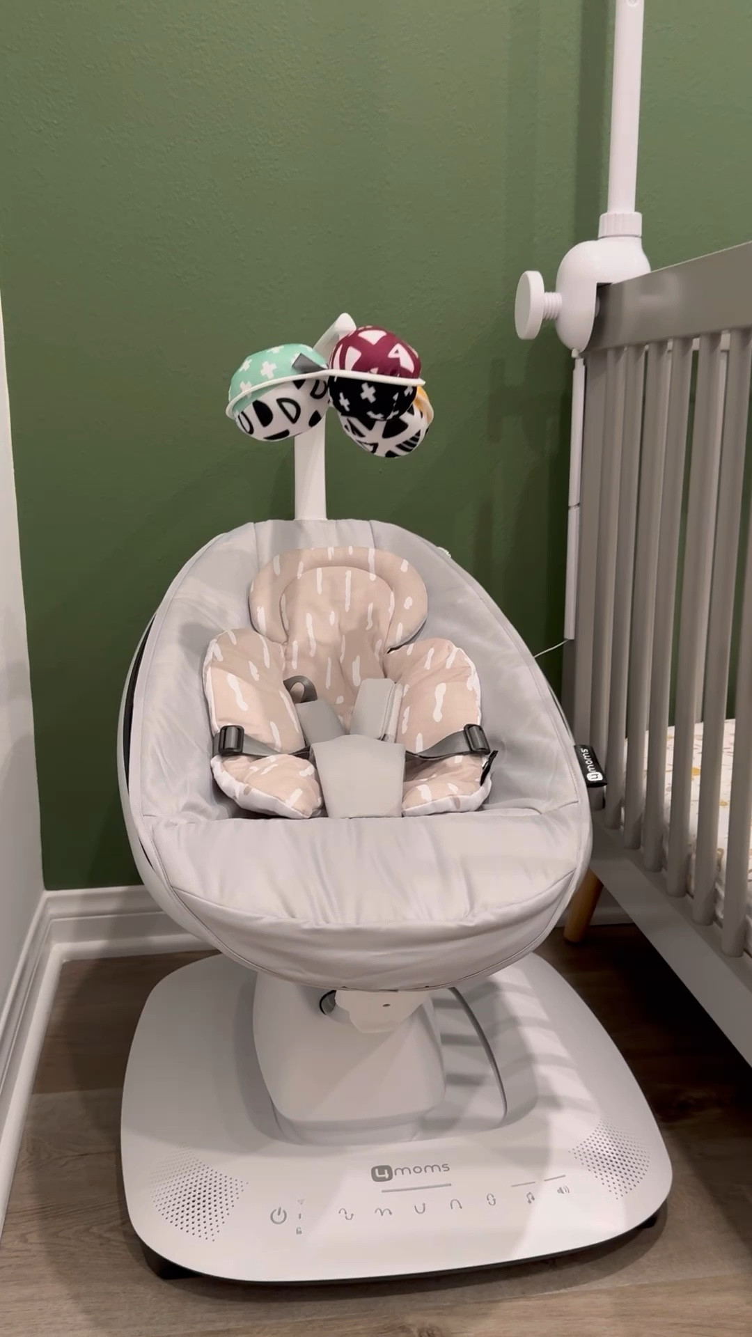 Mama roo swing 4 moms 


Baby swing / 4 moms / baby must have / swing | newborn 

#LTKbaby #LTKbump #LTKfamily