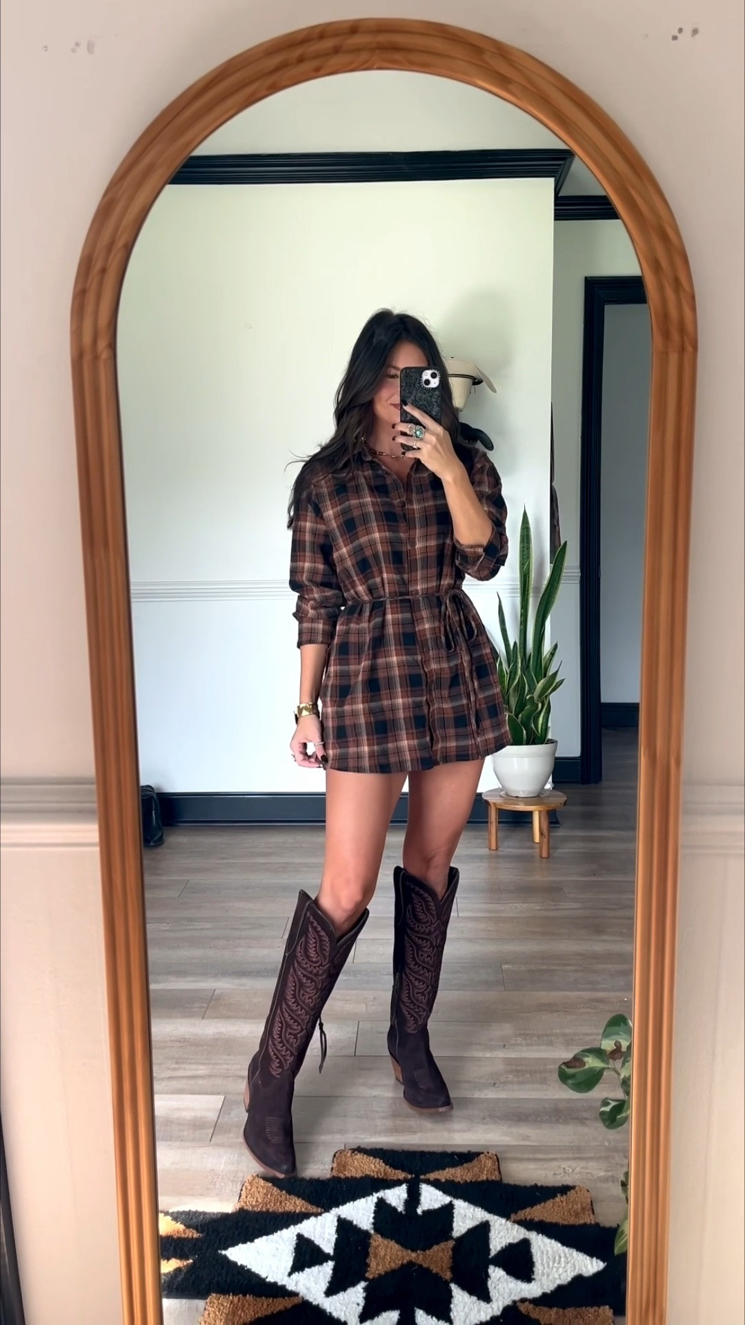 My little plaid romper is 35% off today! Code LORILYNN35

Wearing size xs

#LTKootd #LTKgrwm #LTKSeasonal