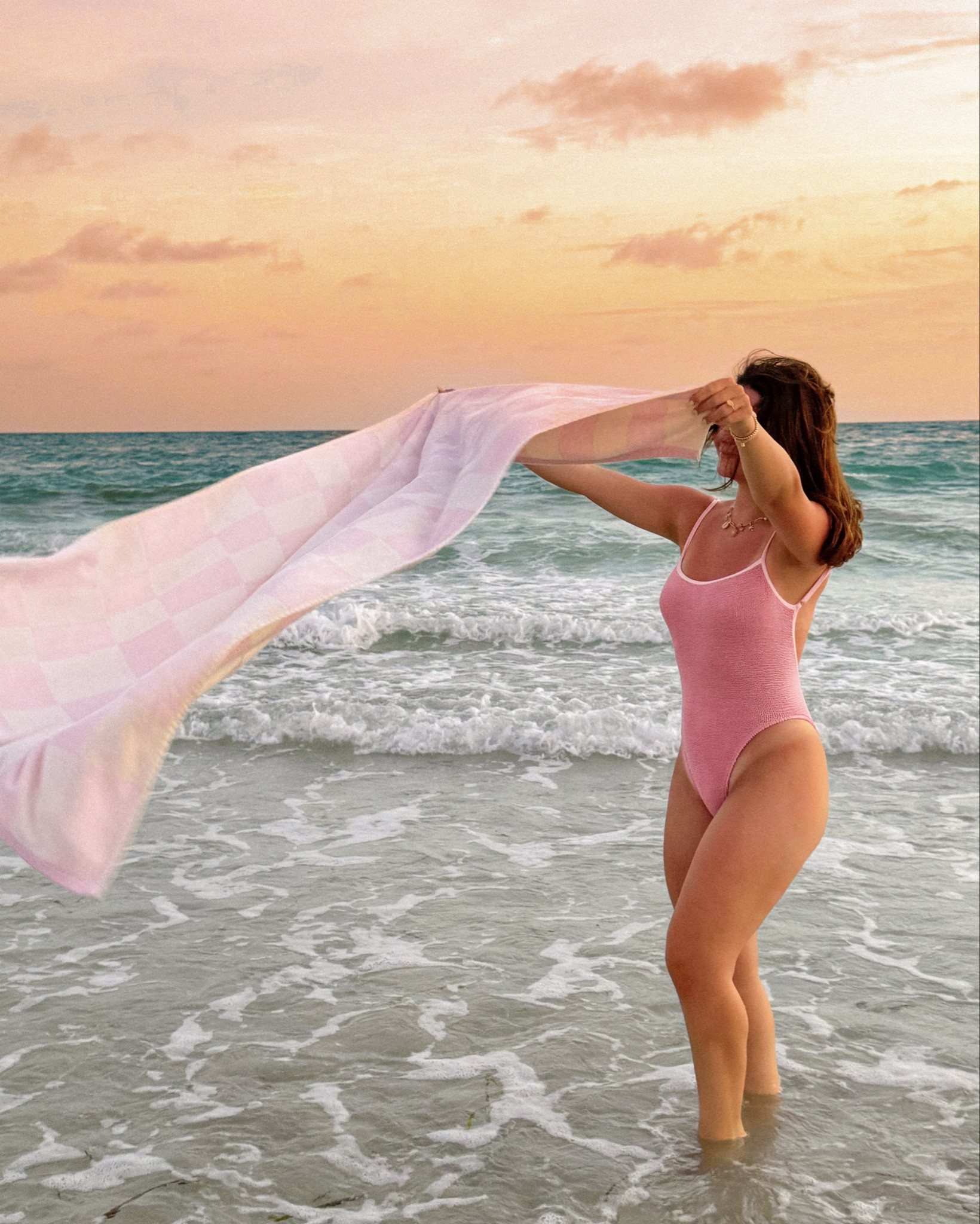my new favorite beach towel 🩷☀️ code: LYSS <3