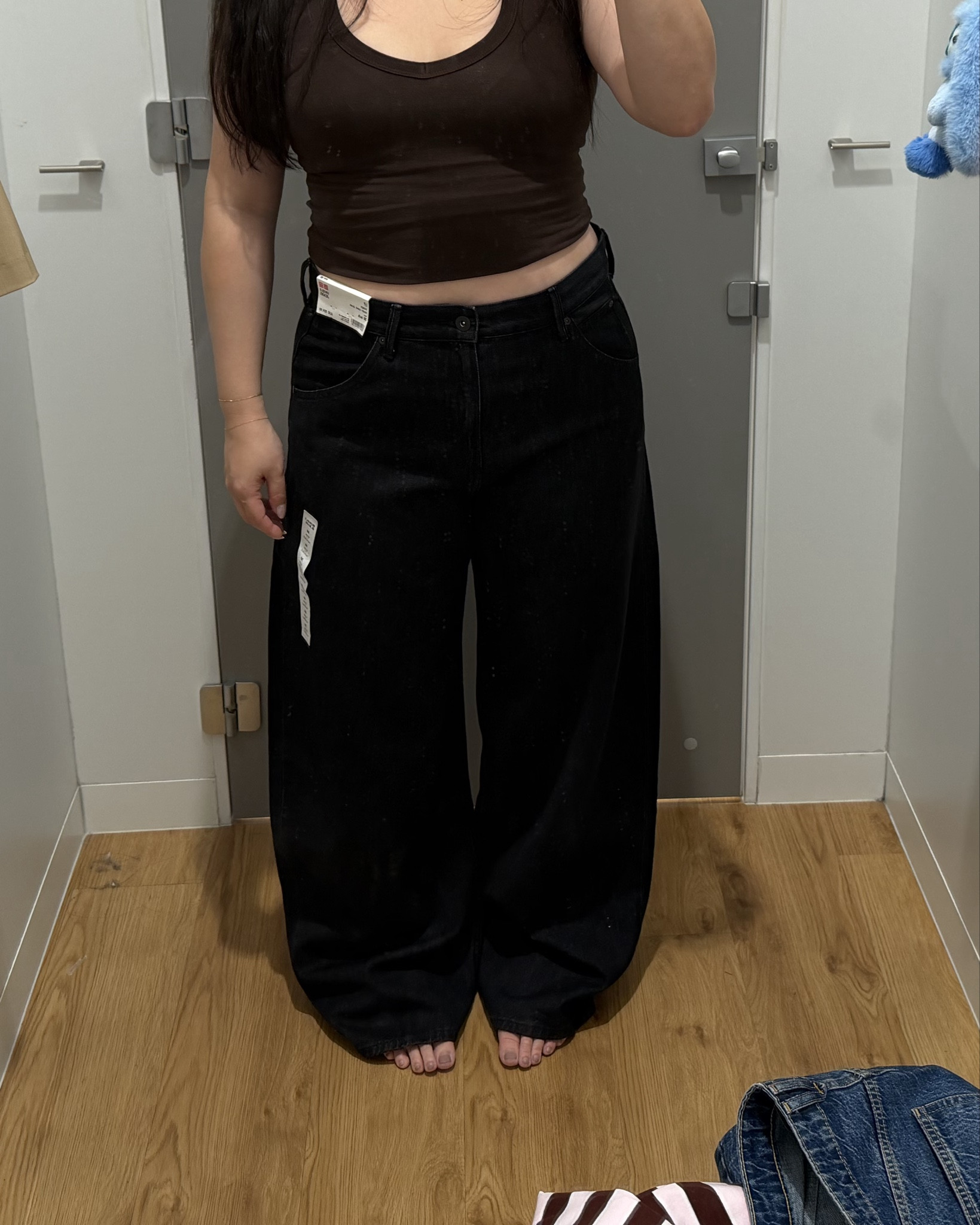 Fitting room with #uniqlo 

#LTKaustralia #LTKautumn #LTKjeans