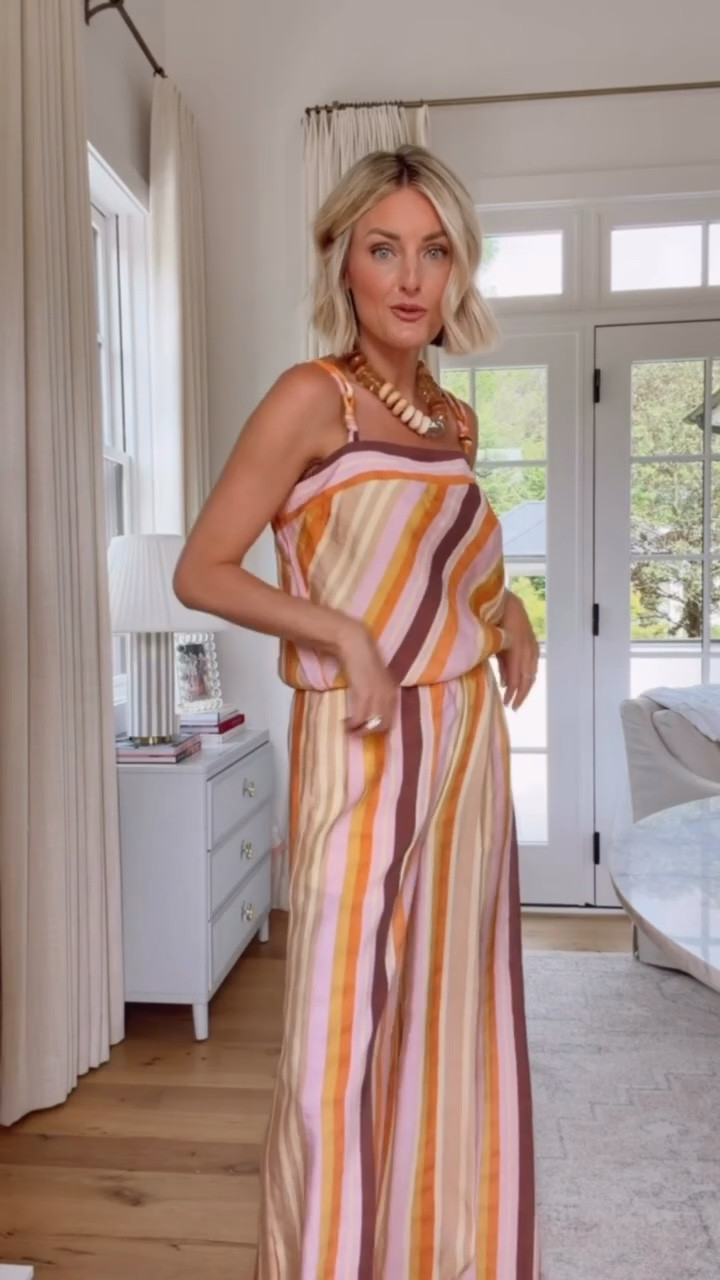 This is definitely coming to the beach with me next week! I love the colors 😍 wearing size small in both the top & the pants.

Loverly Grey, Dillards, matching set, spring fashion, spring outfit ideas, vacation outfit ideas 

#LTKootd #LTKTravel #LTKSeasonal