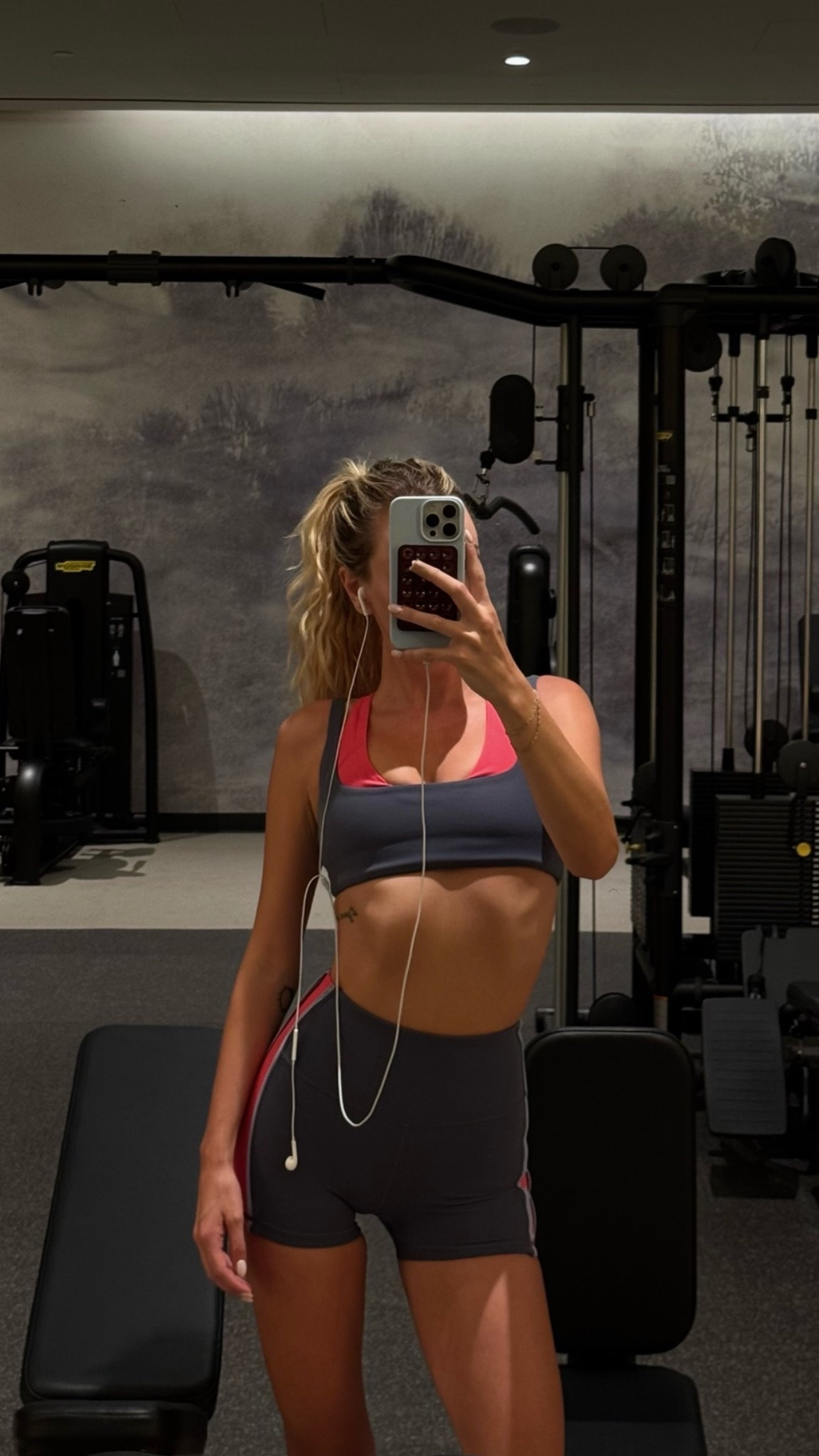 fun color workout set!

#LTKfitnessgoals #LTKActive #LTKootd