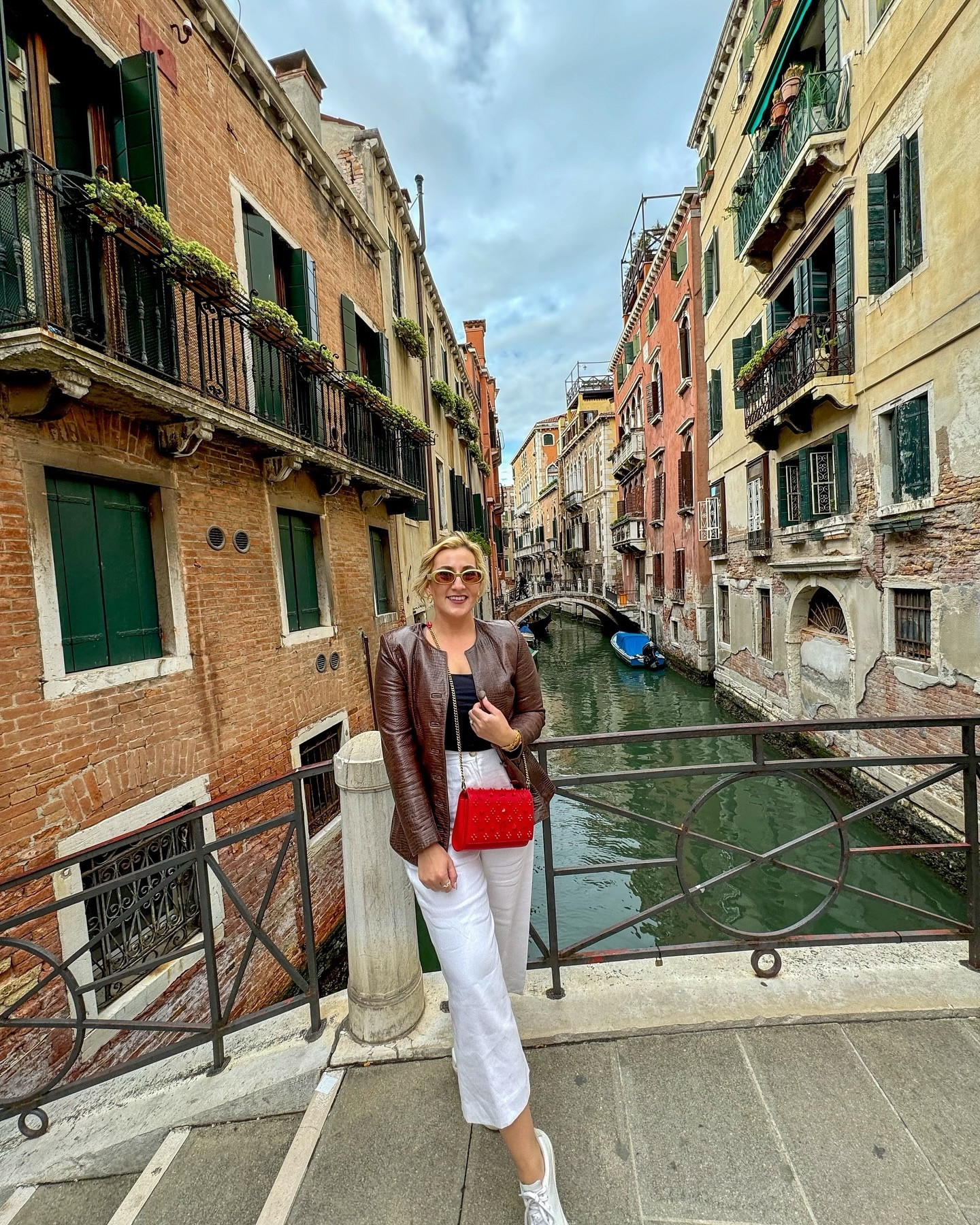 taking life one canal at a time 🛶

#travel #wanderlust #explore #adventure #travelphotography #vacation #bucketlist #travelgoals #traveldiaries #getaway #travelgram #instatravel #traveling #travellife #traveladdict #backpacking #beautifuldestinations #passportready #travelinspiration #italy #venice