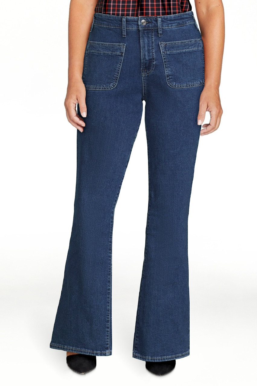Free Assembly Women's 70's Patch Pocket Flare Jean, 30” Inseam, Sizes 0-18 | Walmart (US)