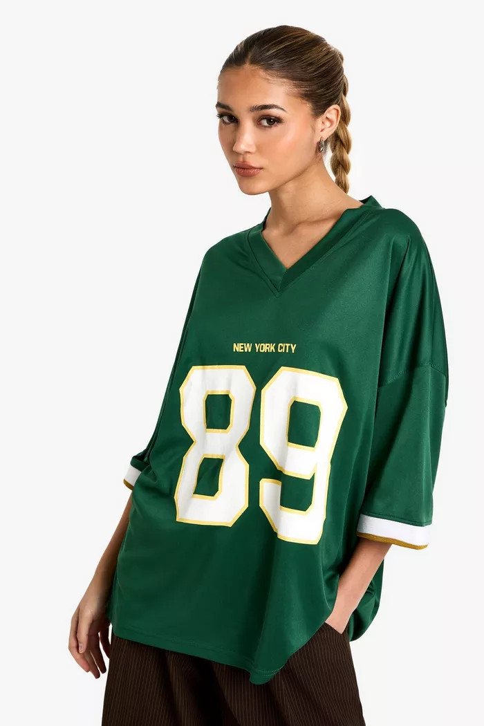 NYC V-Neck Oversized Football Top | boohoo (US & Canada)
