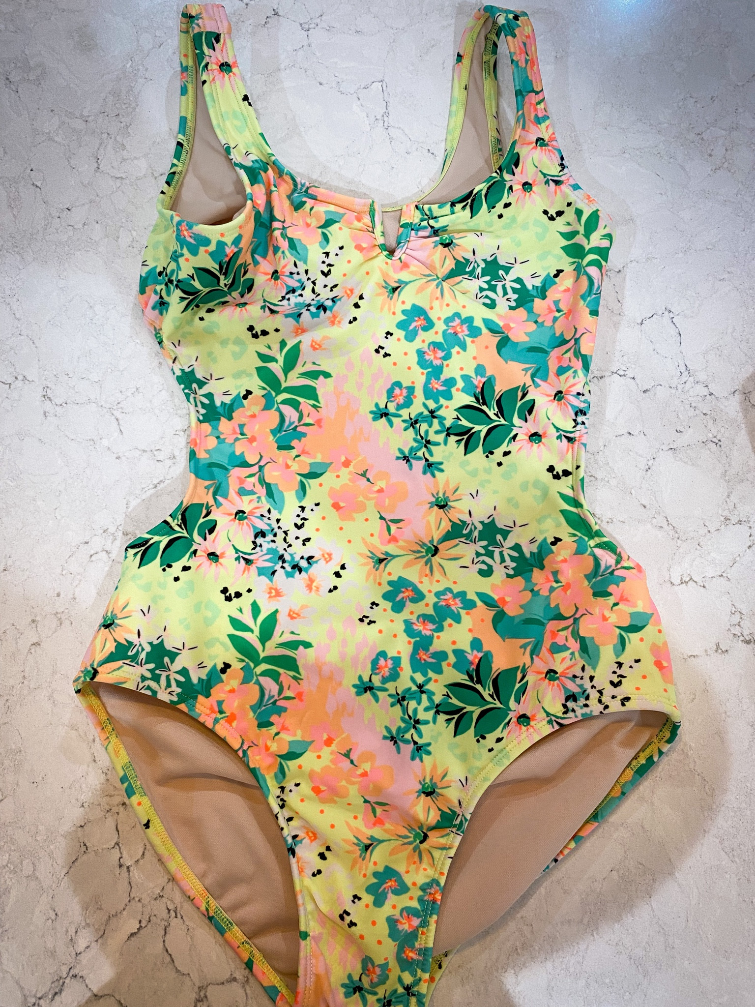 Girls swim suit, so cute! 

#LTKkids #LTKswim #LTKU