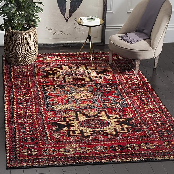SAFAVIEH Vintage Hamadan Collection Accent Rug - 2'7" x 5', Red & Multi, Oriental Persian Design,... | Amazon (US)