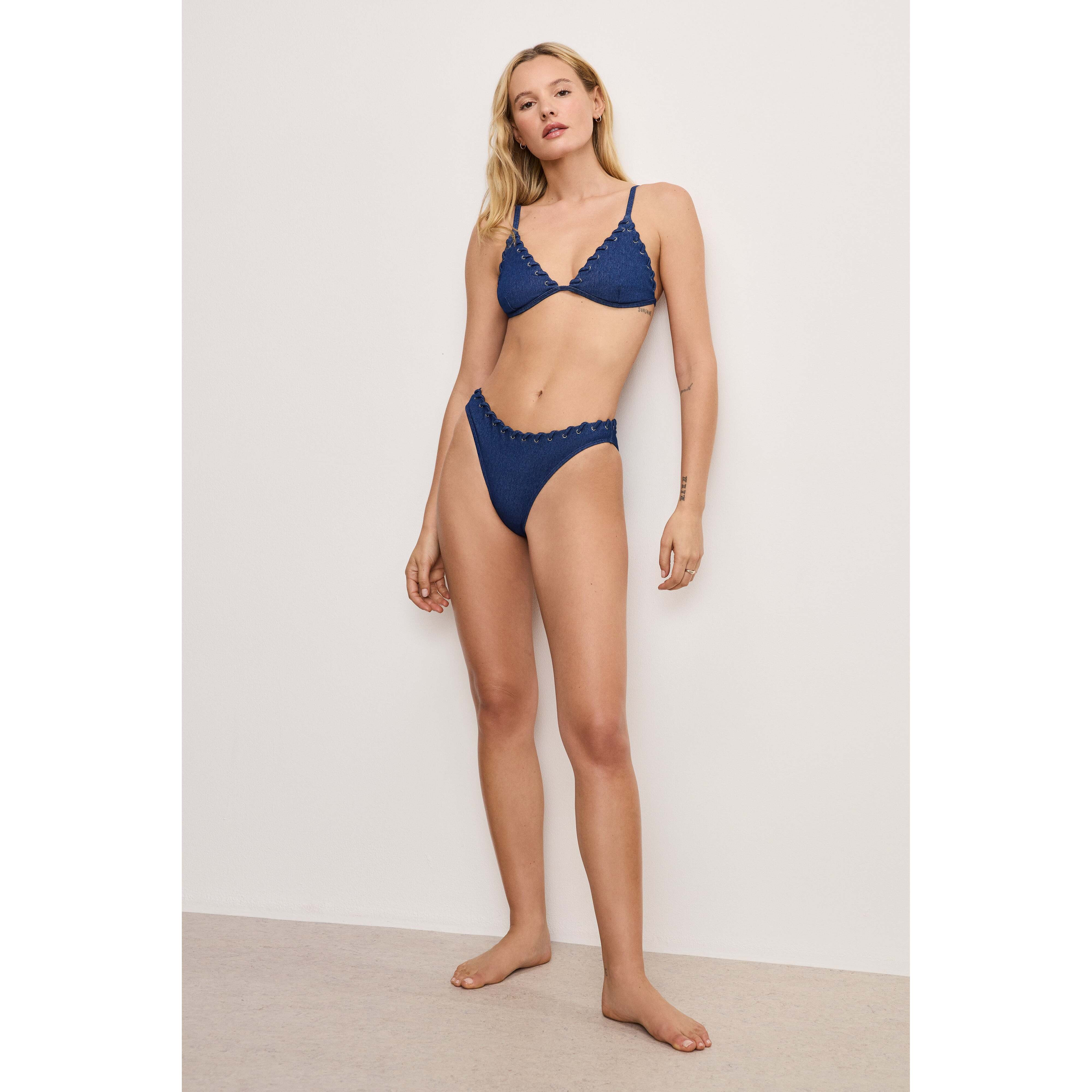 Women's Bikini Brief | Swim Denim Rinse, Size Large | Good American by Khlo� Kardashian | Good American