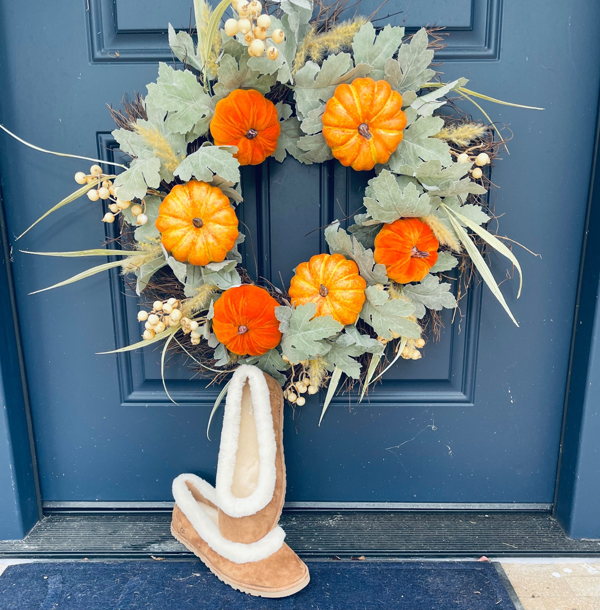 It’s a new season (even though it was 97 today 😂) and with a new season comes beginnings and promises- and the best basics to walk into them in 😉#investmentpiece 

#LTKSeasonal #LTKStyleTip #LTKShoeCrush