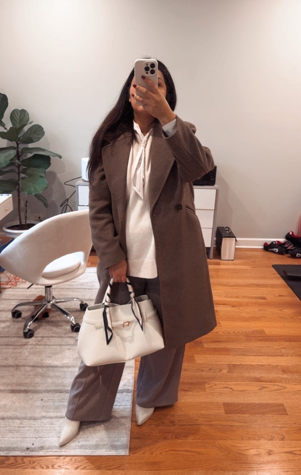 Work fit 8 months pregnant 

#LTKmomlife #LTKootd