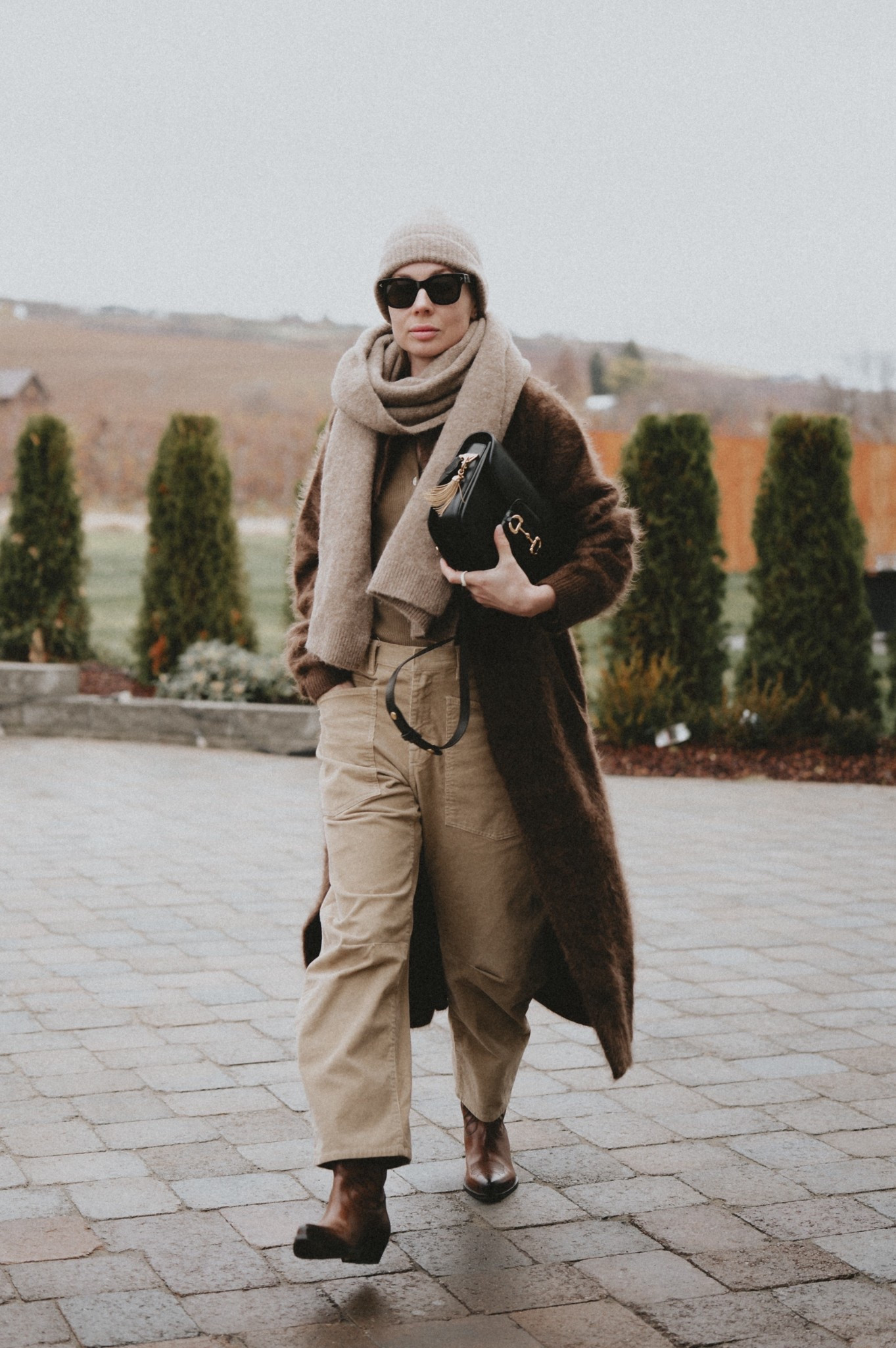 Cozy & soft neutrals 🥯

#LTKootd #LTKGiftGuide #LTKHoliday