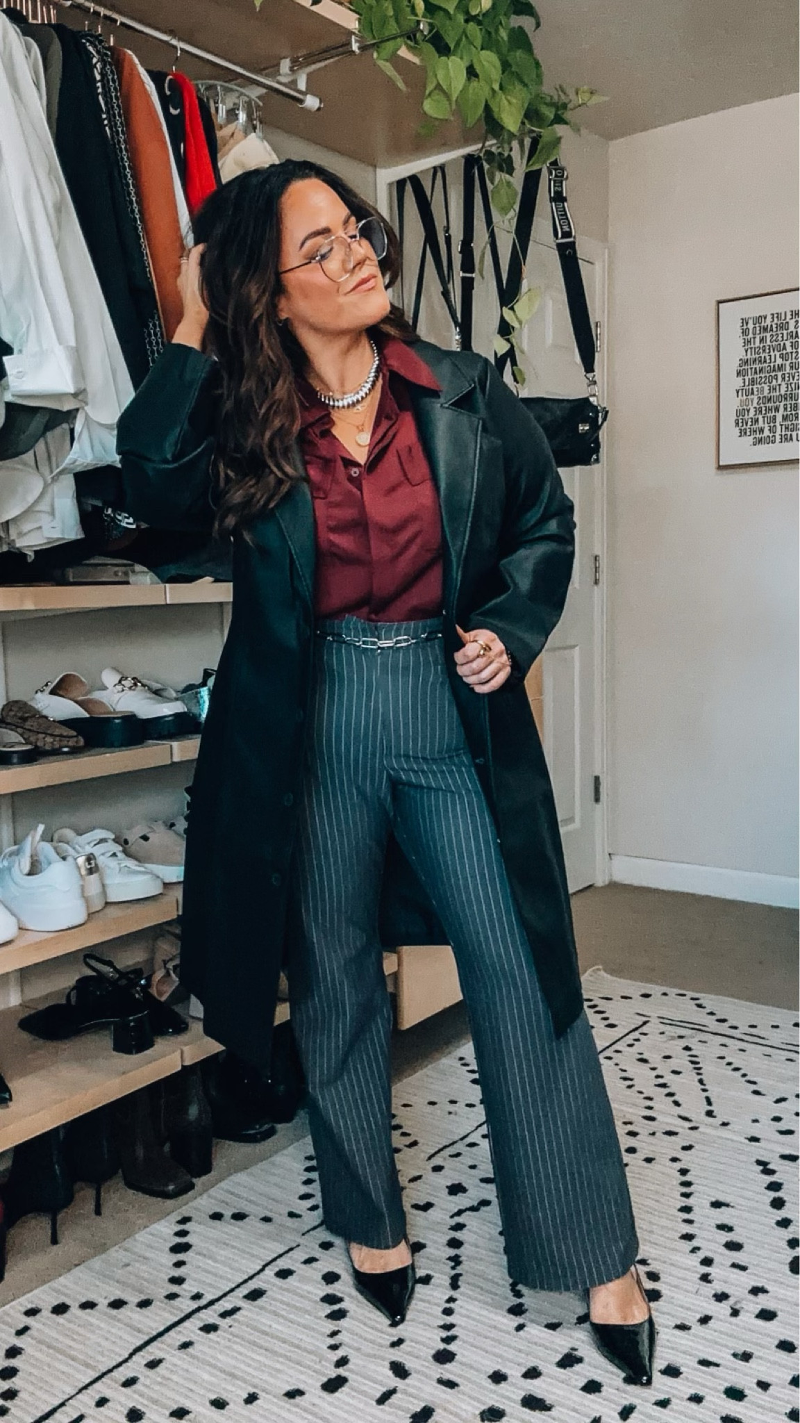 Midsize fall  workwear target outfit 
Wearing an xl in the satin blouse 
Xl in the faux leather trench coat 
Chain detail belt xl 
Slingback heels tts 


#LTKcurves #LTKmidsize #LTKSeasonal