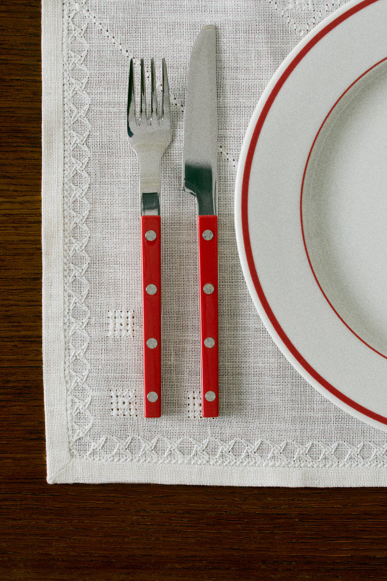 Red 16-Piece Cutlery Set at H&M Home | H&M US | H&M (US + CA)