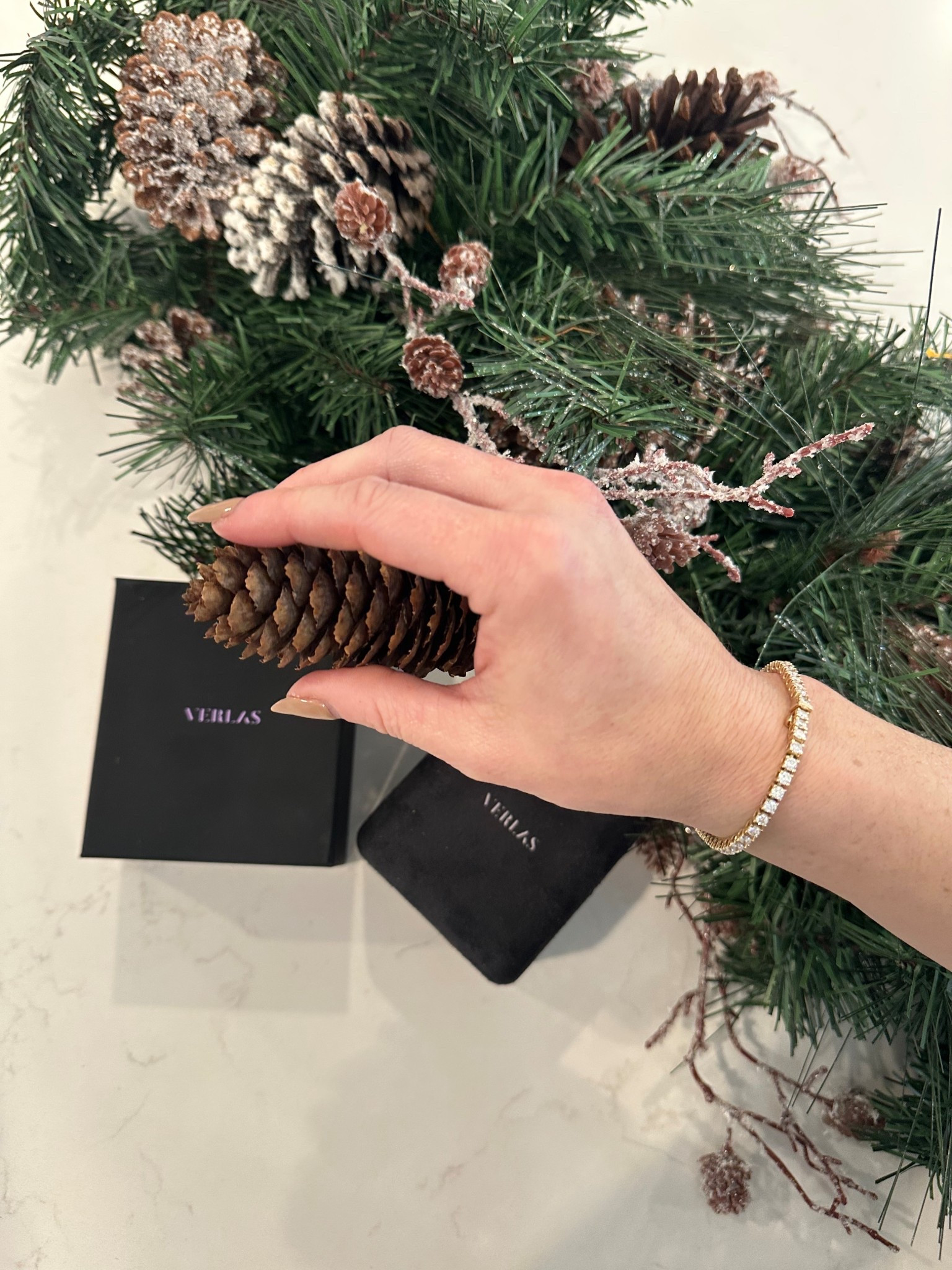 A magical diamond tennis bracelet in yellow gold is my favorite holiday gift!! #labdiamonds #tennisbracelet #jewelry #verlas #verlasofficial

#LTKHoliday #LTKdayinmylife #LTKGiftGuide