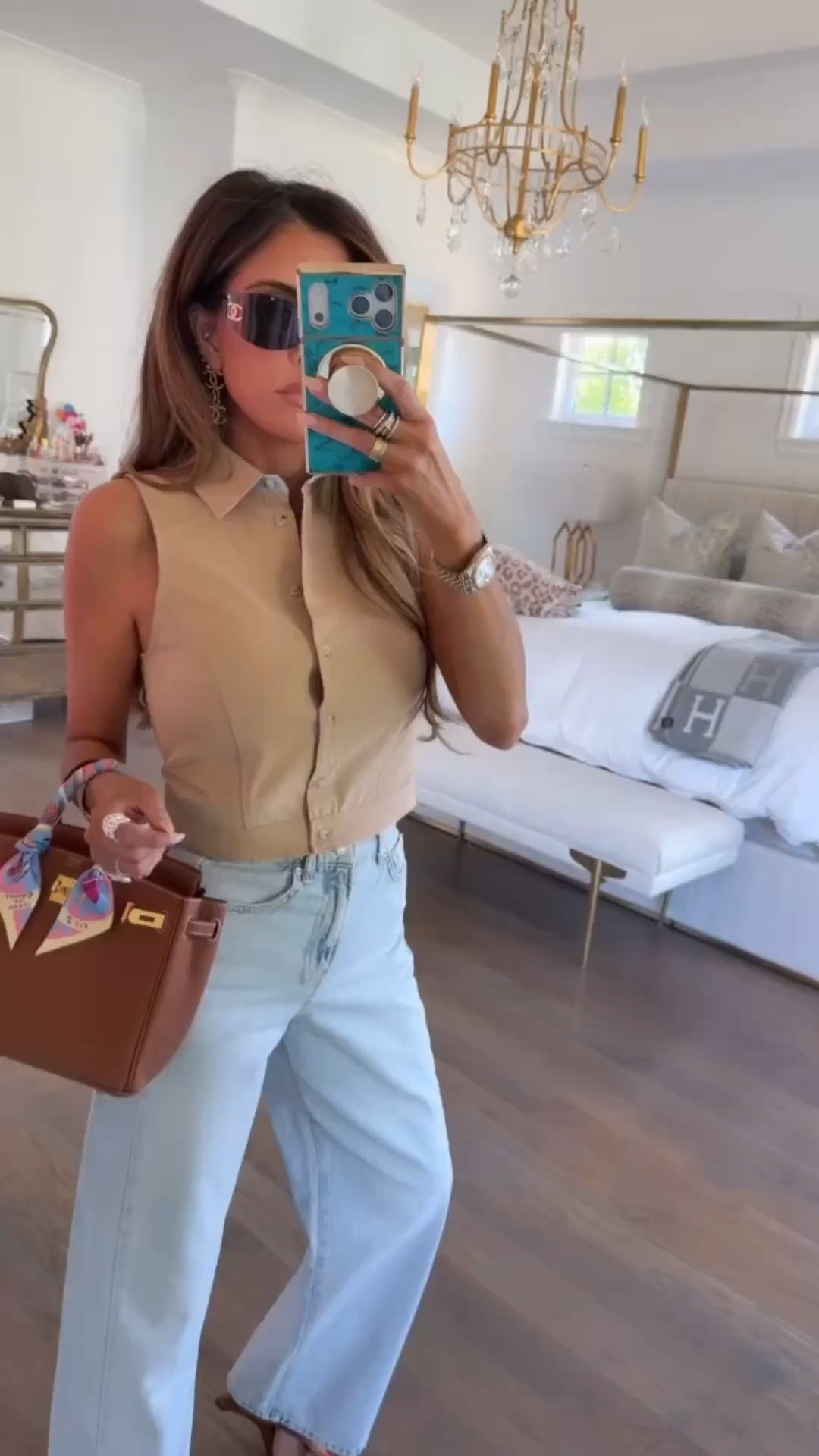 Zara OOTD! Love the wash of these jeans. Wearing size US 4 and small top! 

Zara fashion, Zara finds, Light wash jeans, Fall outfits women, Teacher outfits, Business casual workwear, Summer outfits, Gemme Beauty, Emily Gemma

#LTKdayinmylife #LTKSeasonal #LTKWorkwear