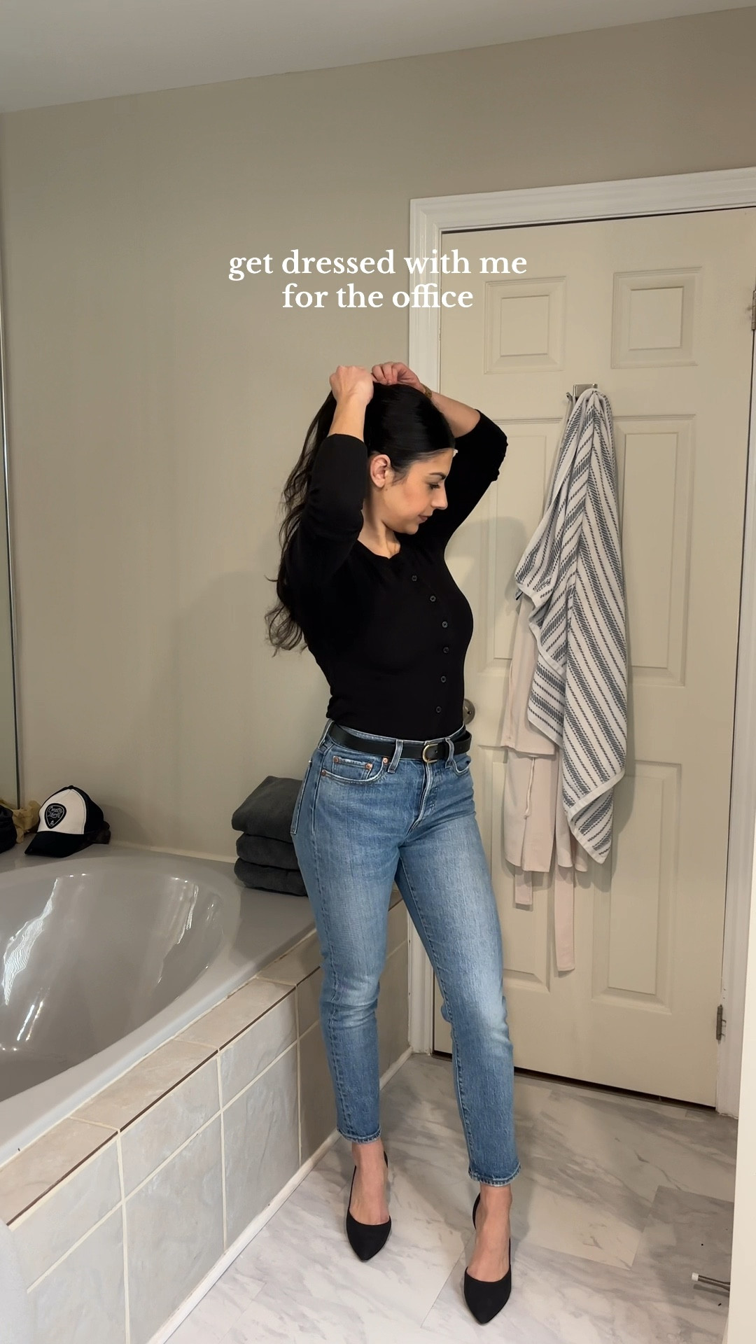 Get dressed with me for the (casual) office! 🖤💻 

Black cardigan - Shein
Jeans - Levi’s wedgie
Heels - Aldo (old so linking similar)
Belt - Shein 

#LTKcanada #LTKstyletip #LTKFashionMonth