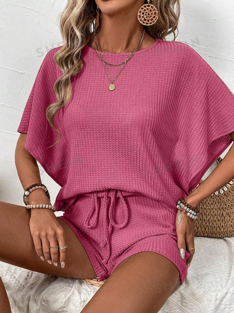 TrendsSHEIN LUNE Vacation Casual Solid Color Batwing Sleeve T-Shirt And Shorts 2pcs/Set | SHEIN