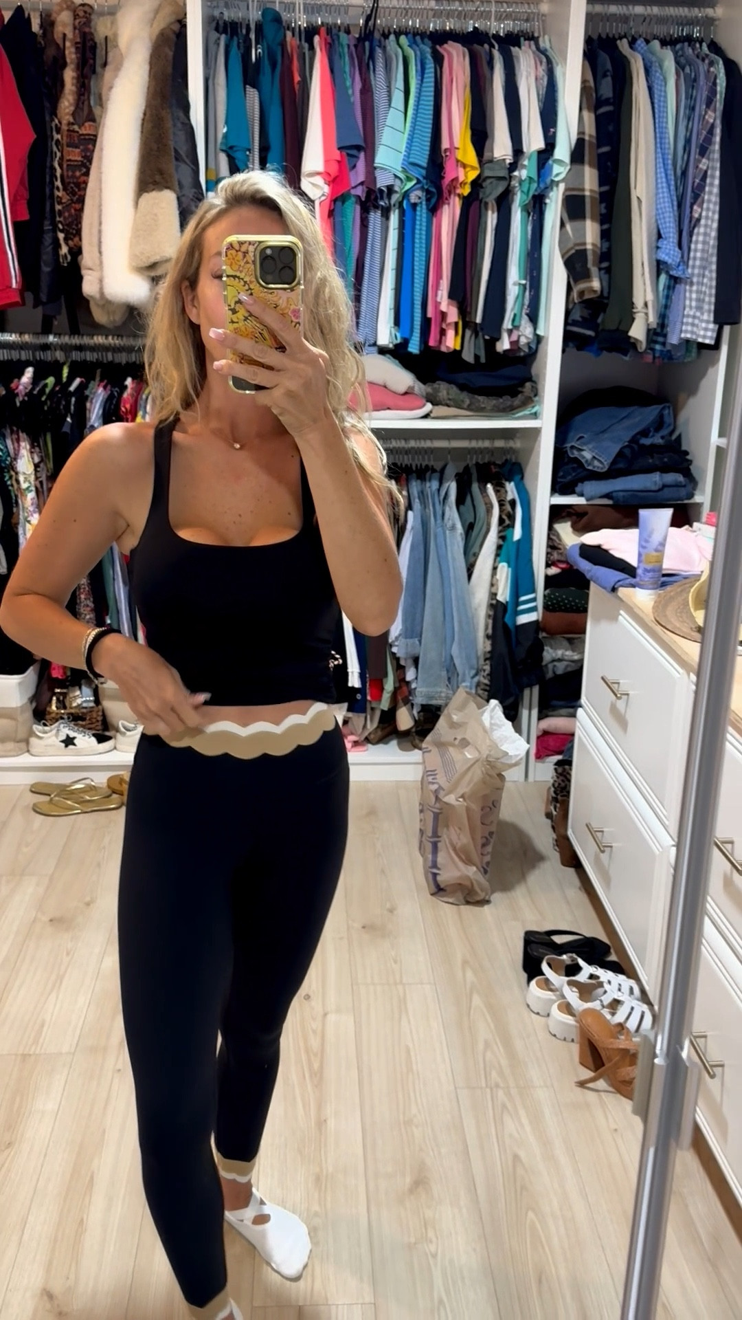 Scalloped legging. Wearing XS. Pilates. Pure Barre. Gym. Workout. Athletic wear. ￼

#LTKActive #LTKootd #LTKfitnessgoals