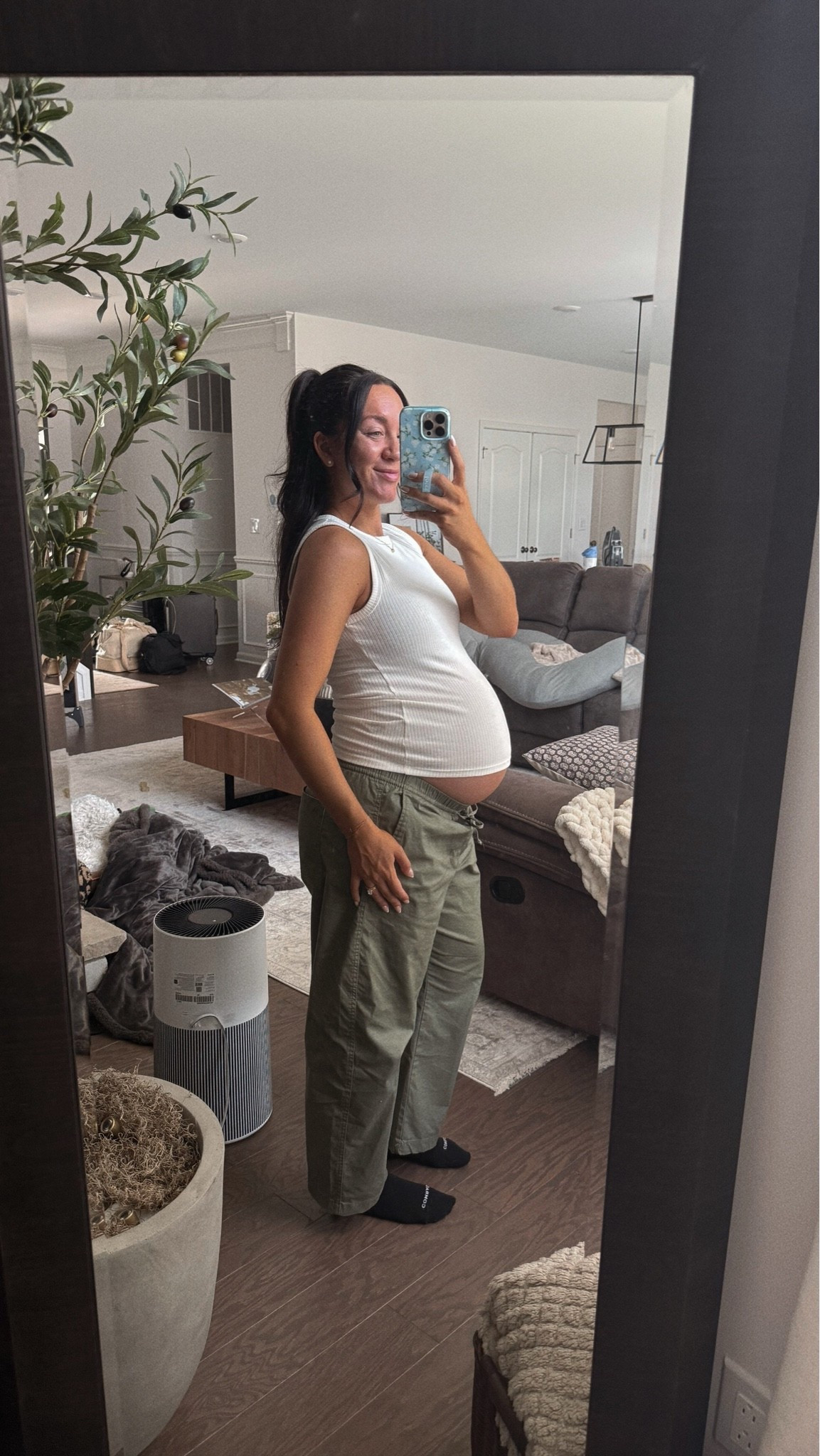 Small tank(sized up for pregnancy)
Medium petite pants (sized up 2 sizes for pregnancy 36 weeks pregnant)

#LTKgrwm #LTKBump #LTKootd